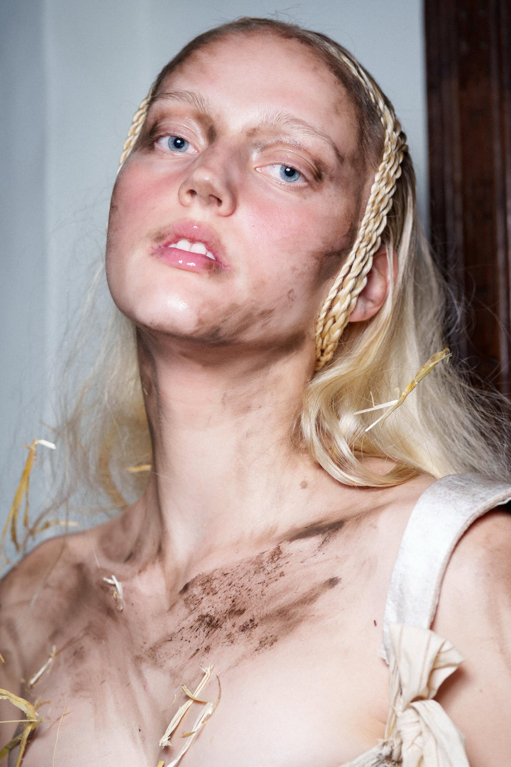 Dilara Findikoglu Spring 2026 Fashion Show Backstage