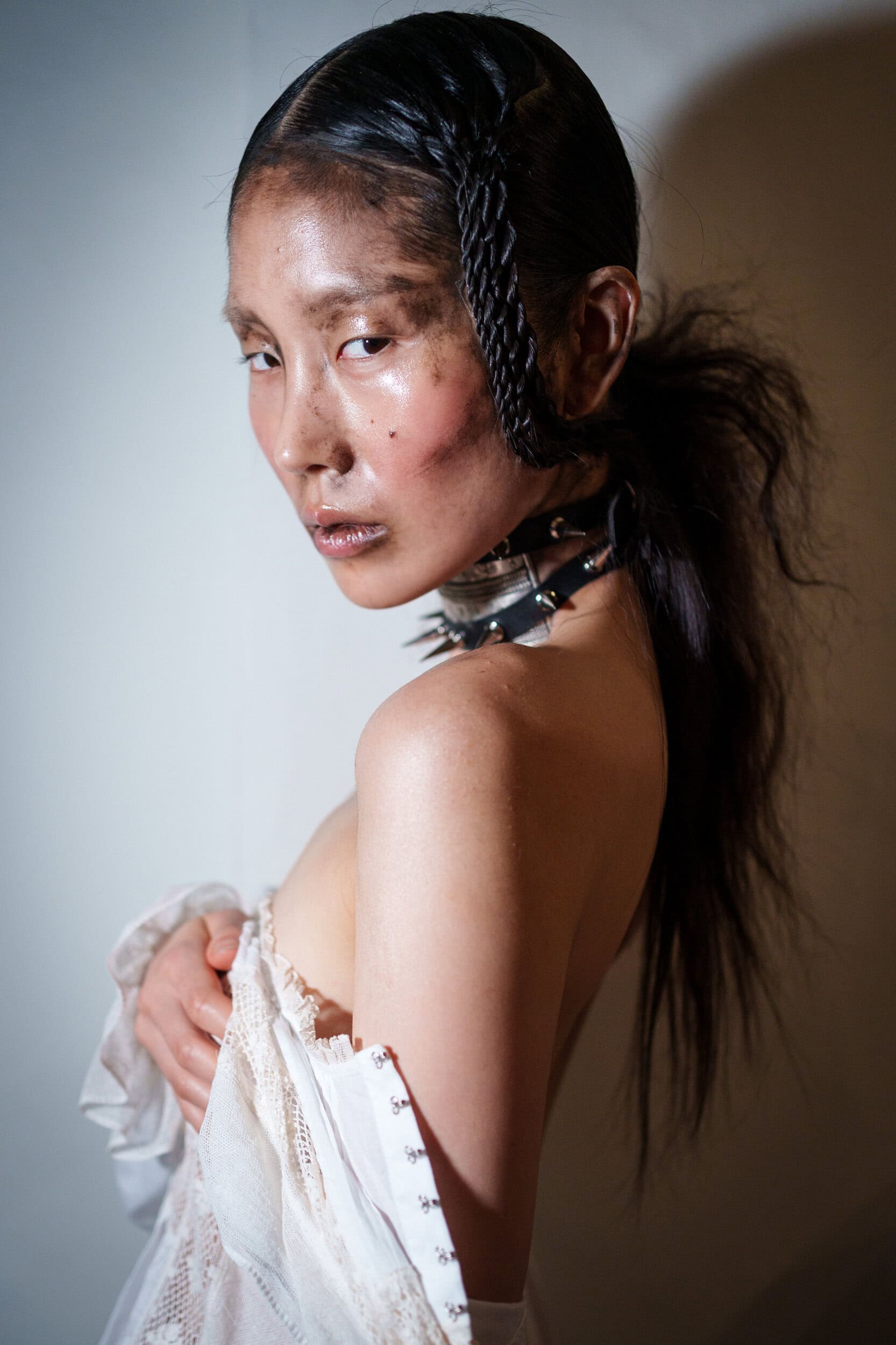 Dilara Findikoglu Spring 2026 Fashion Show Backstage