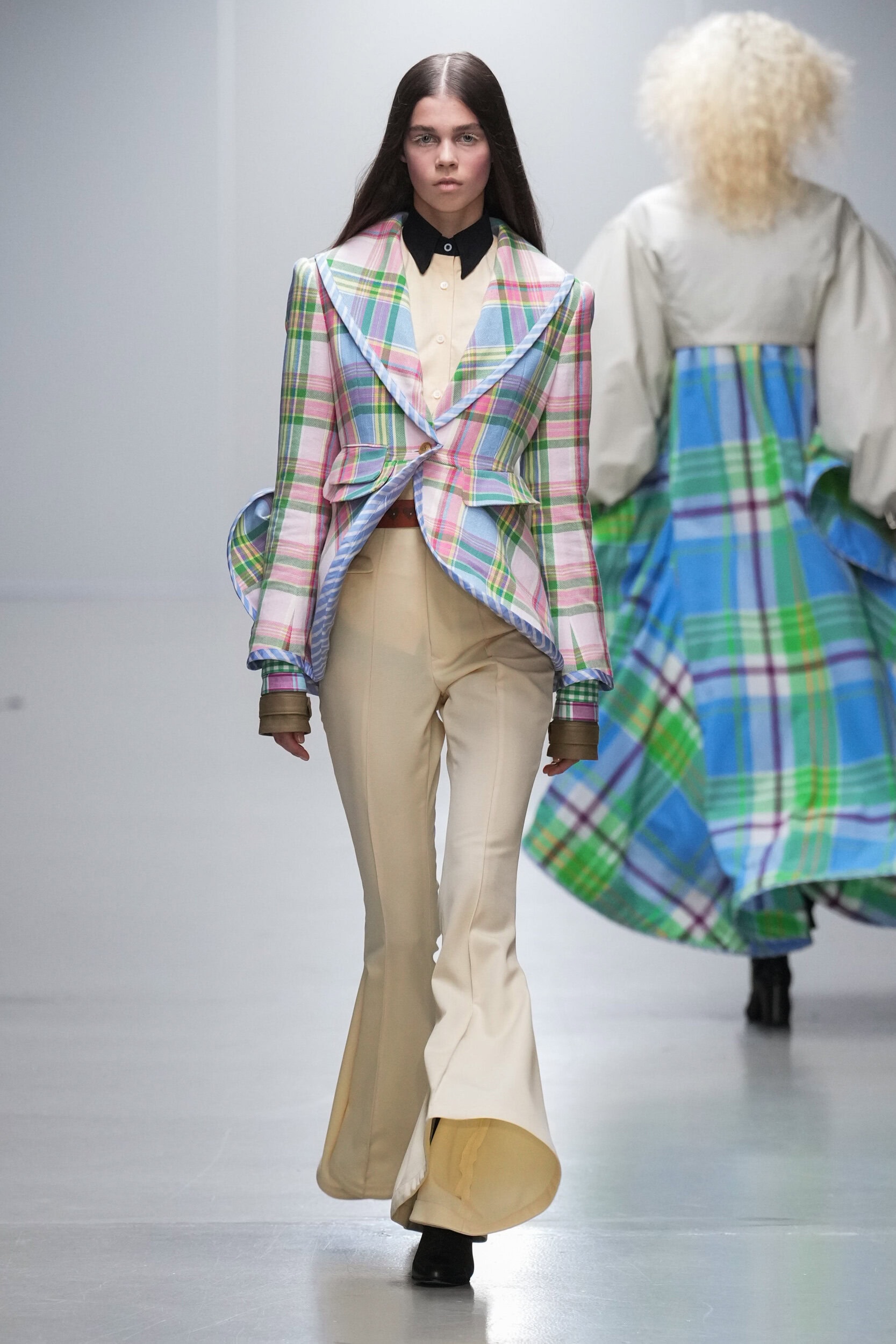 Anrealage Spring 2026 Fashion Show