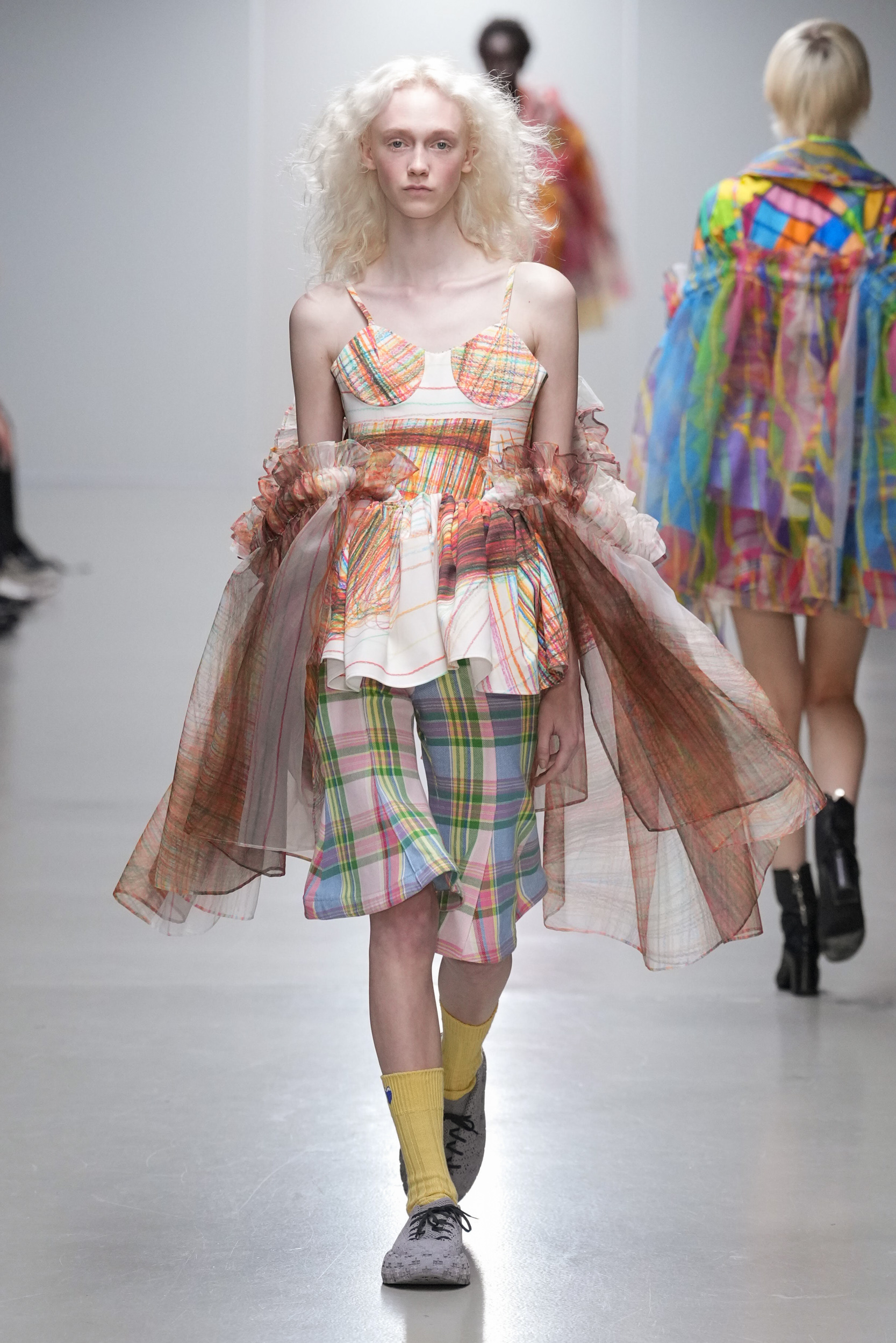 Anrealage Spring 2026 Fashion Show