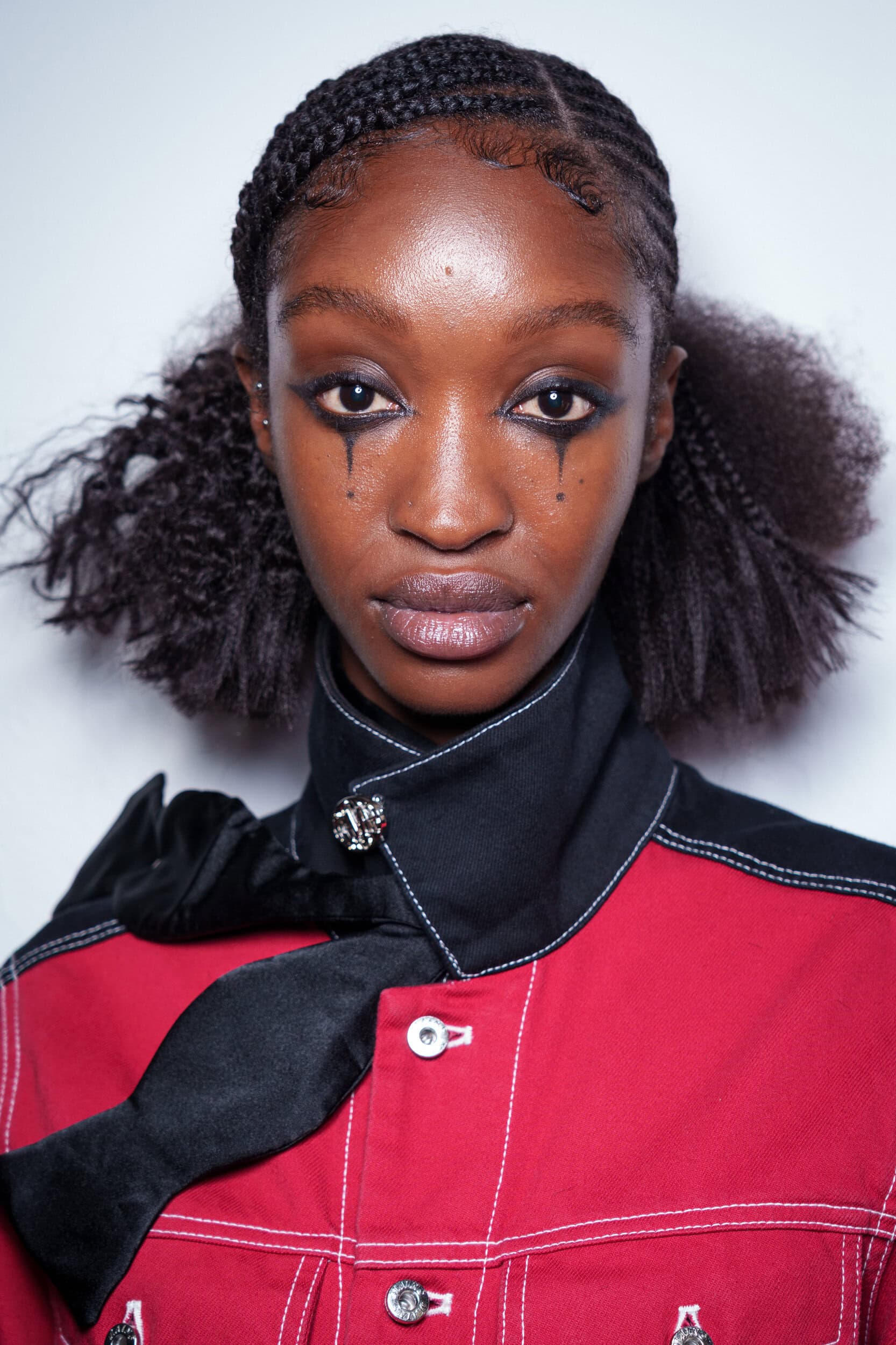Mains Spring 2026 Fashion Show Backstage