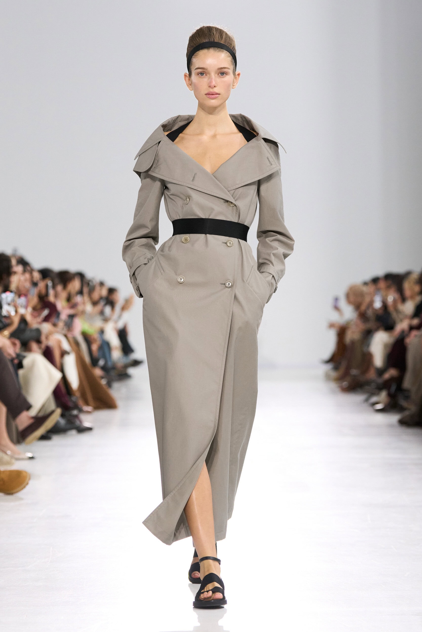 Max Mara Spring 2026 Fashion Show
