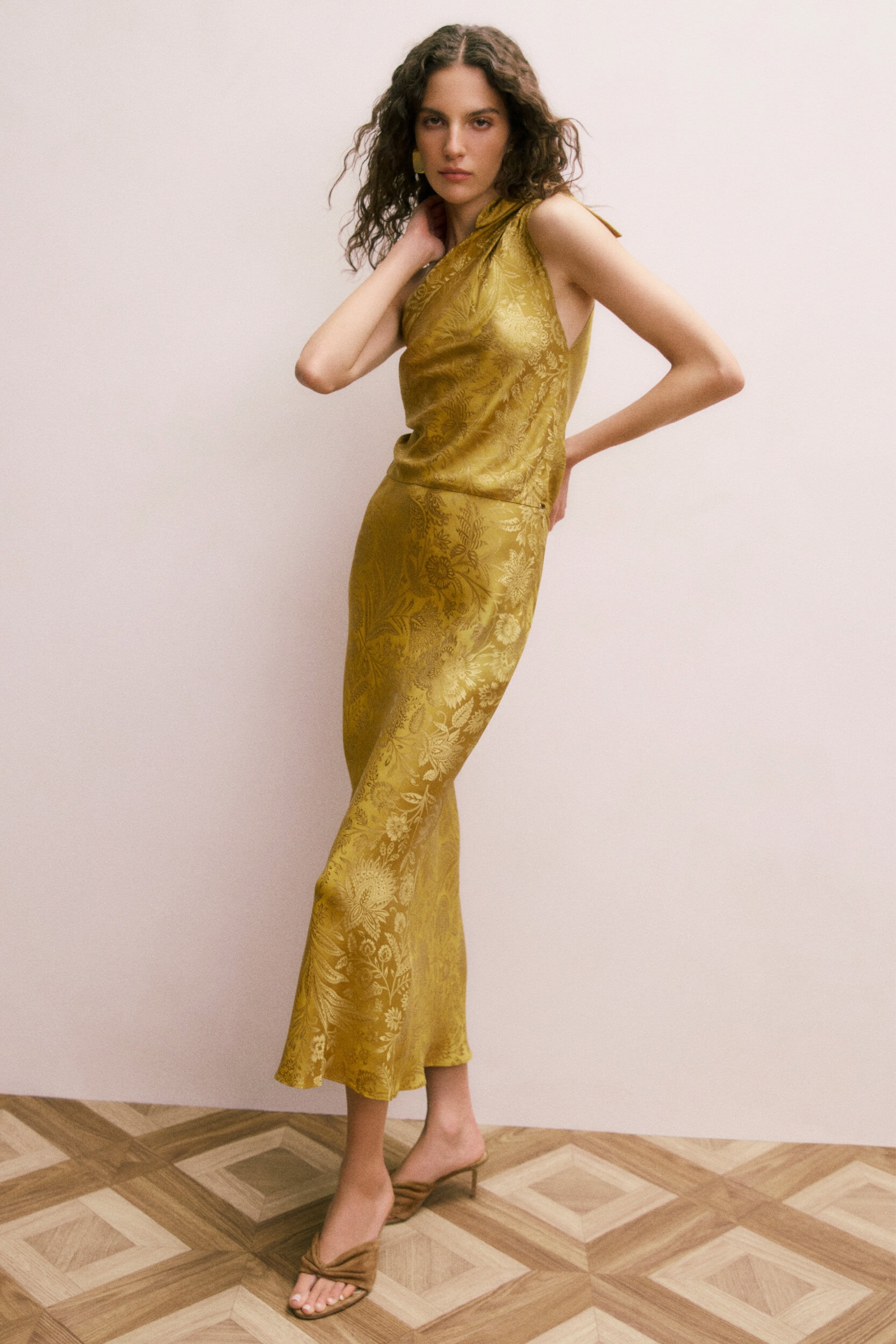 Veronica Beard Spring 2026 Fashion Show