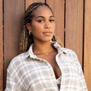 Abercrombie & Fitch Launches “In Her Own League” NFL Campaign