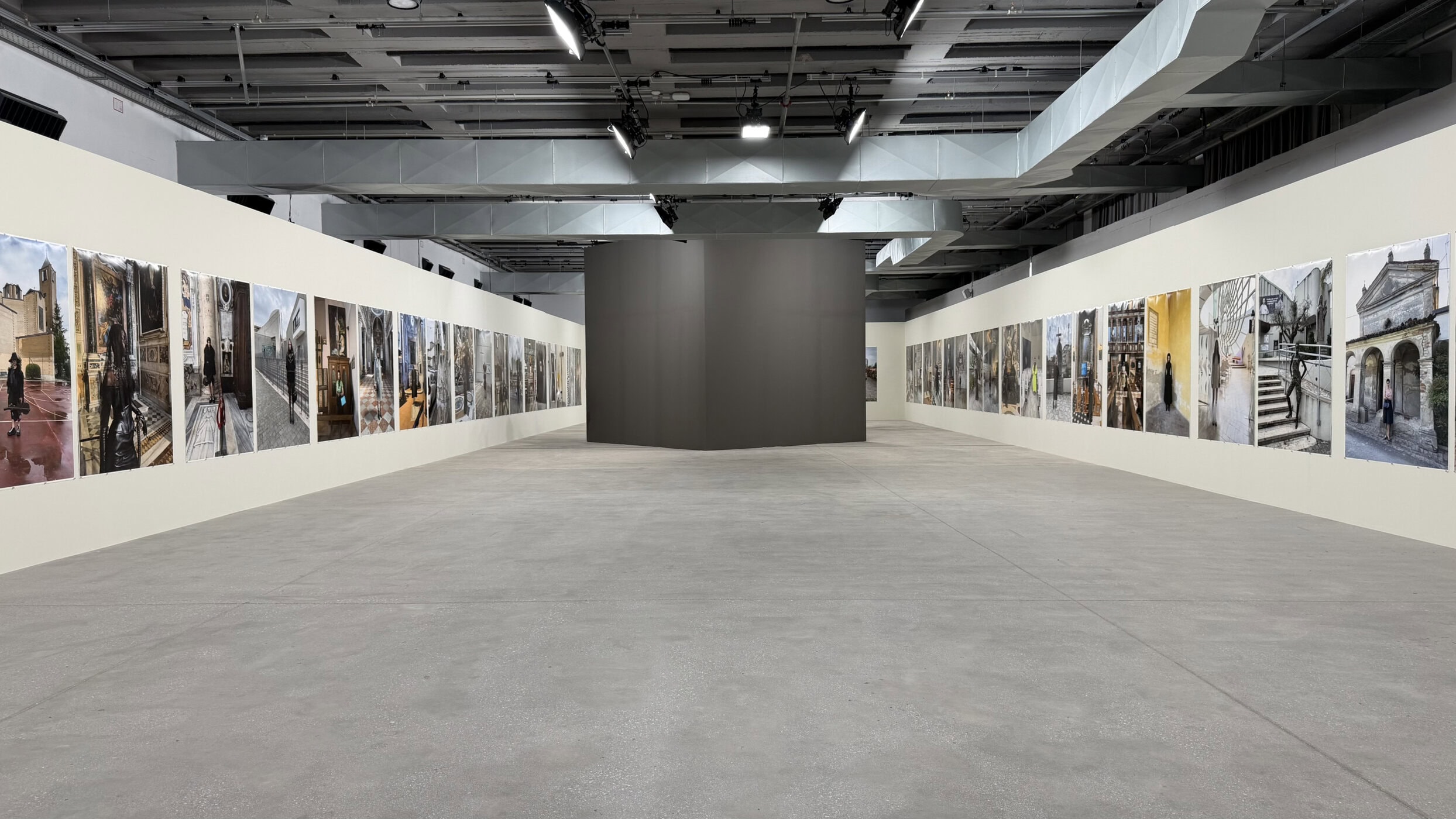 Juergen Teller You are Invited