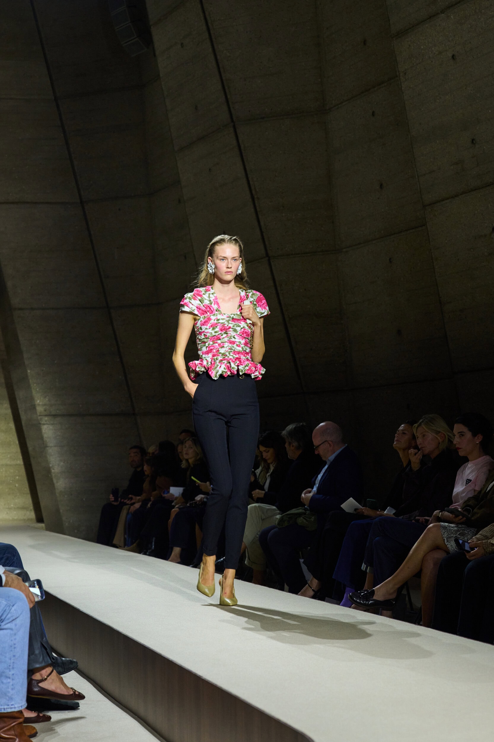 Chloe Spring 2026 Fashion Show Atmosphere