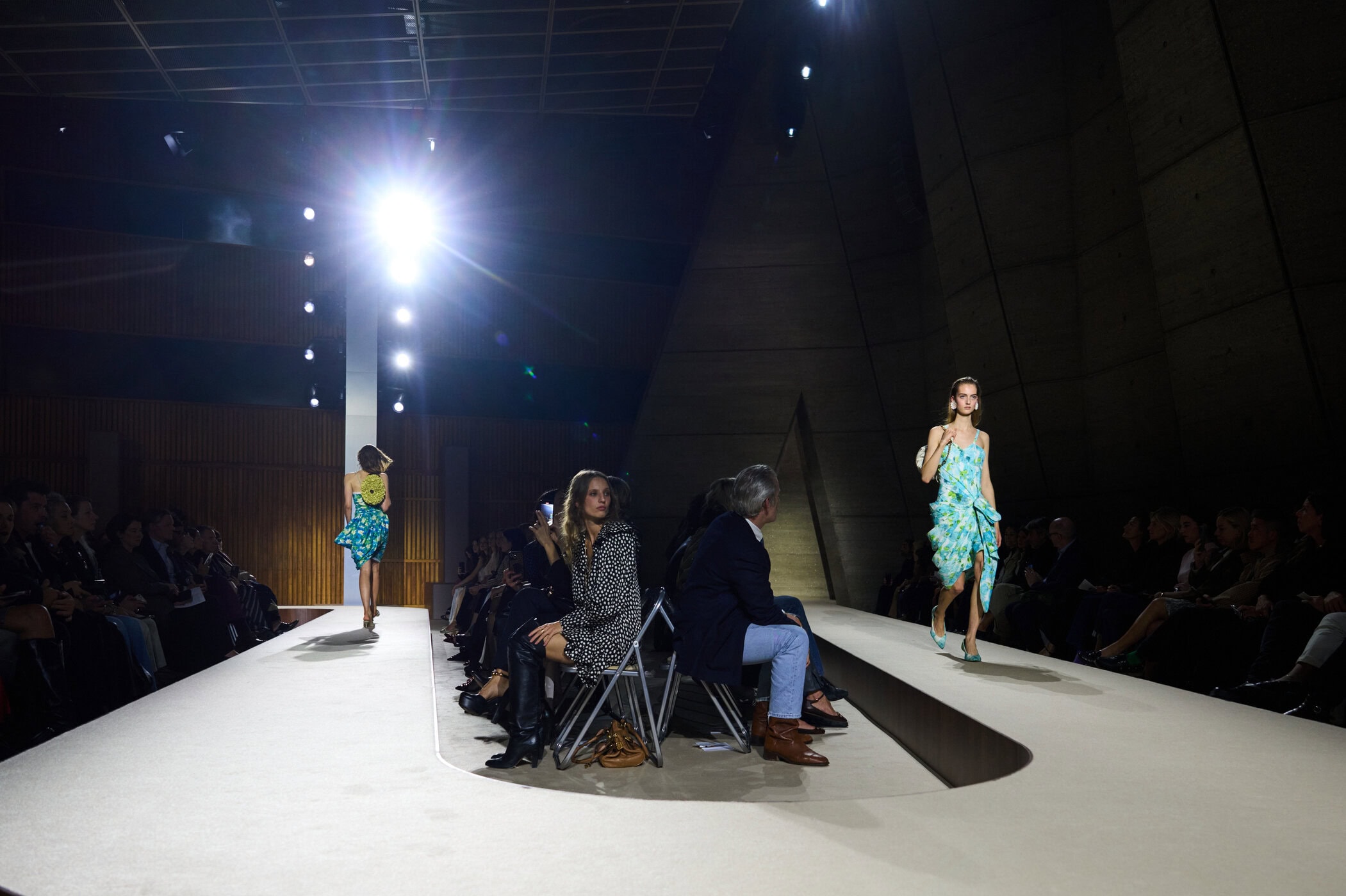Chloe Spring 2026 Fashion Show Atmosphere