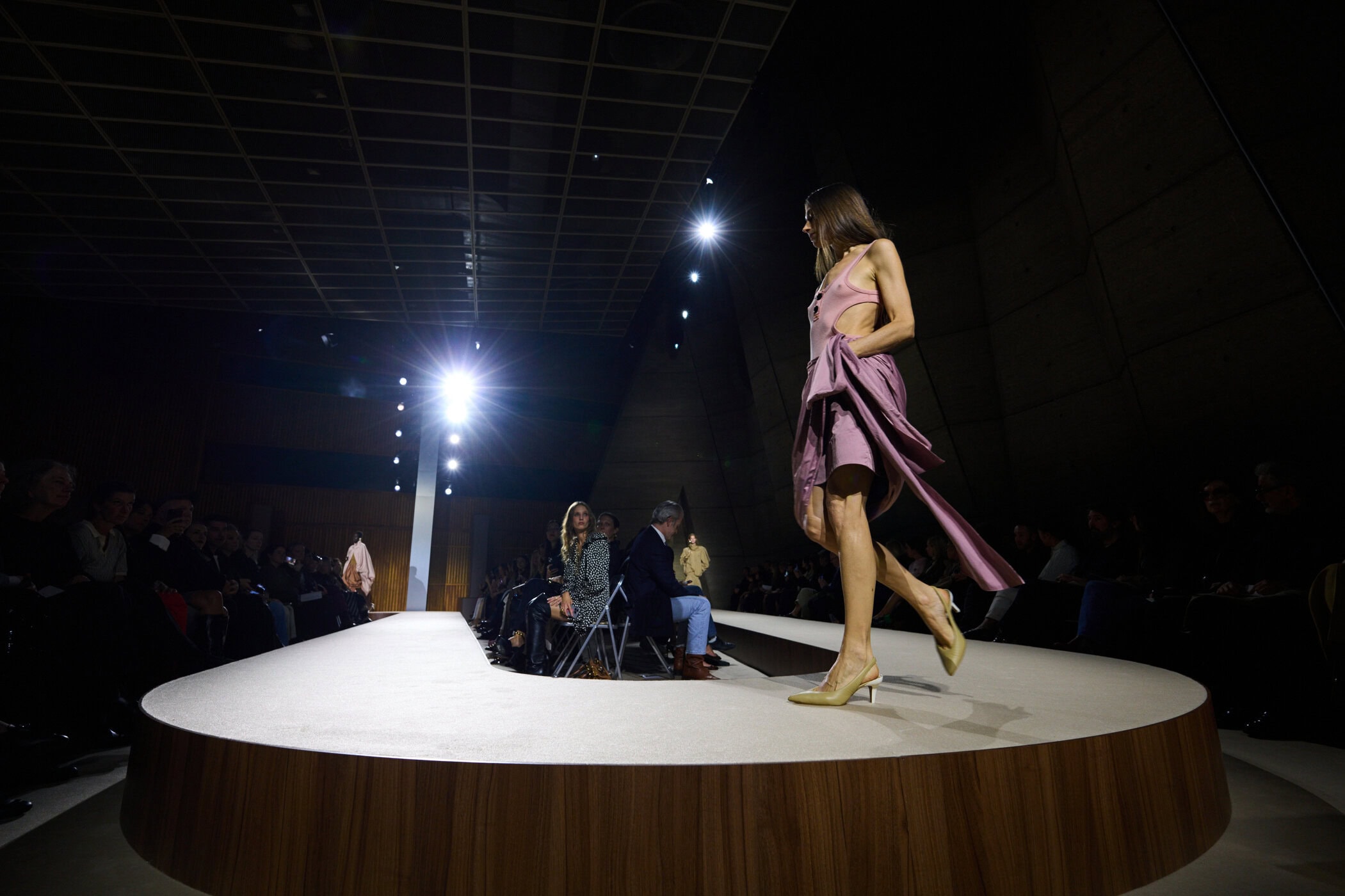 Chloe Spring 2026 Fashion Show Atmosphere