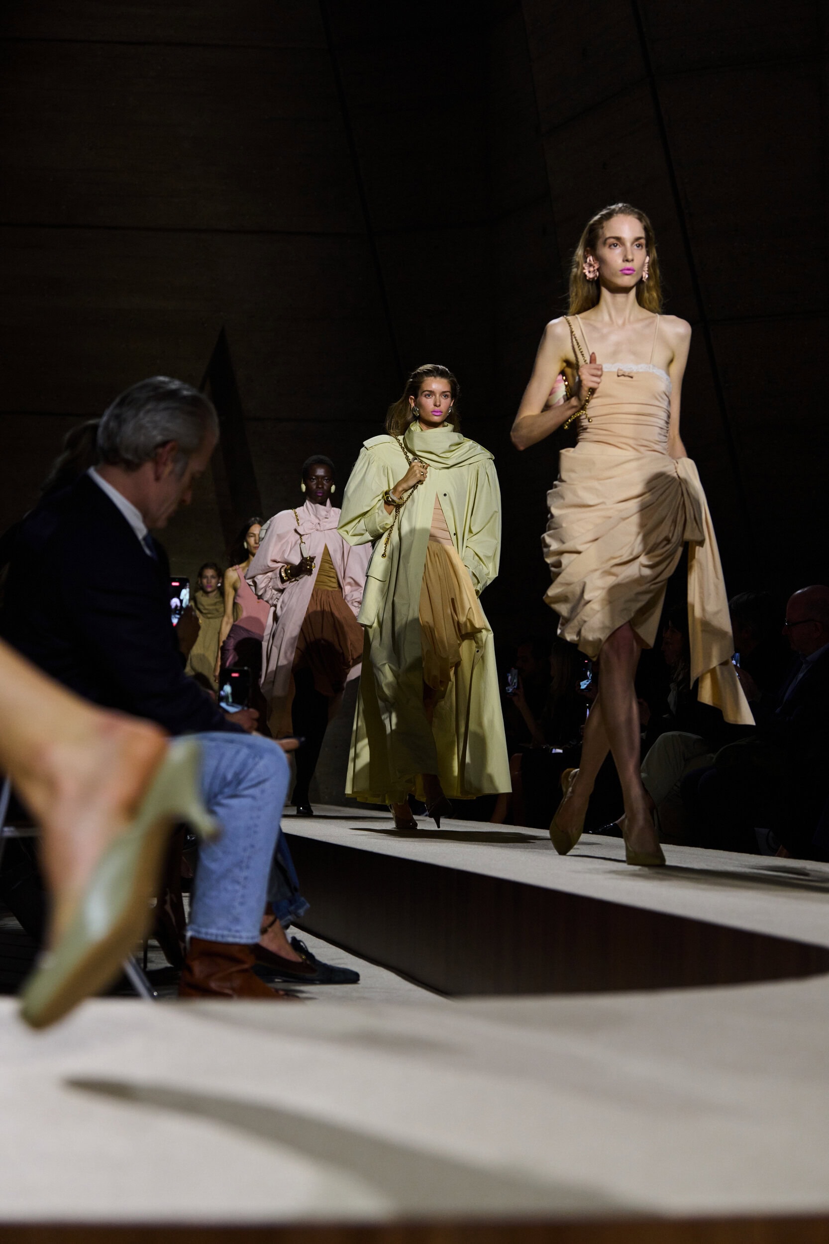 Chloe Spring 2026 Fashion Show Atmosphere