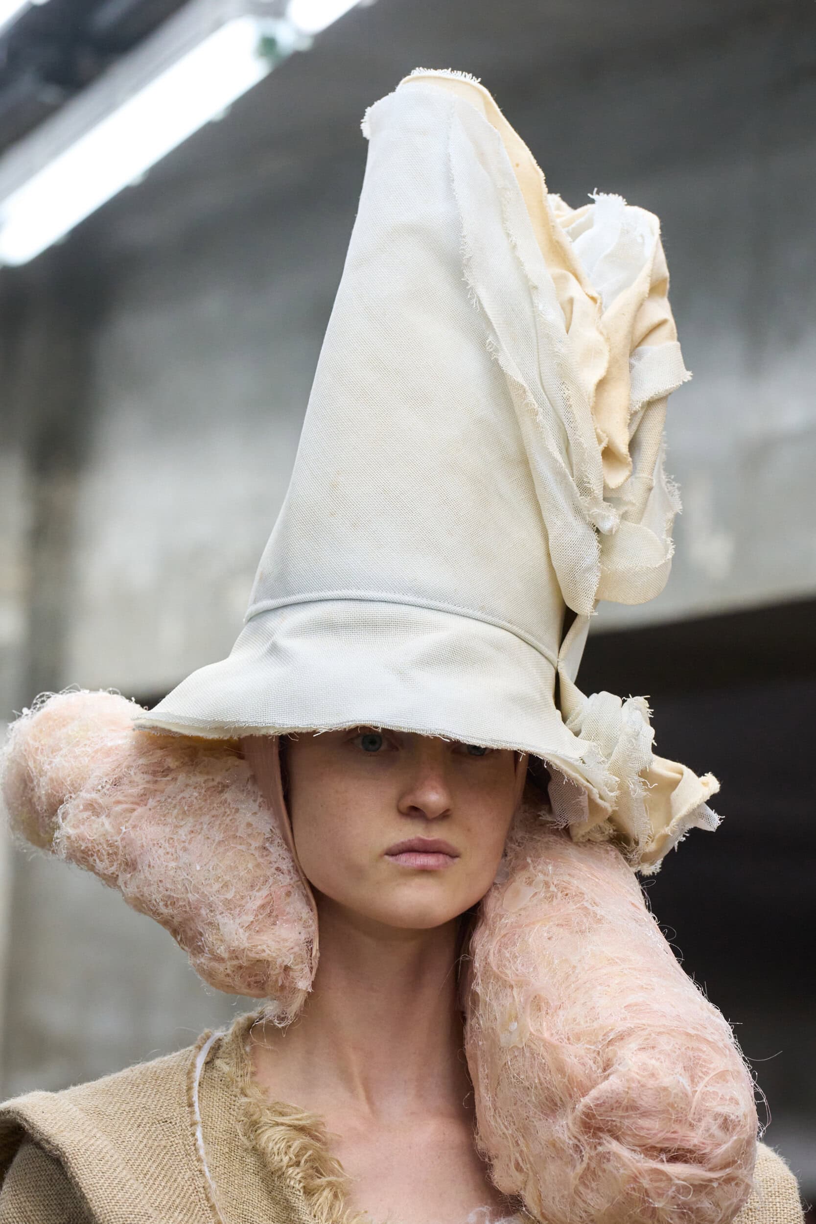 Comme Des Garcons Spring 2026 Fashion Show Details
