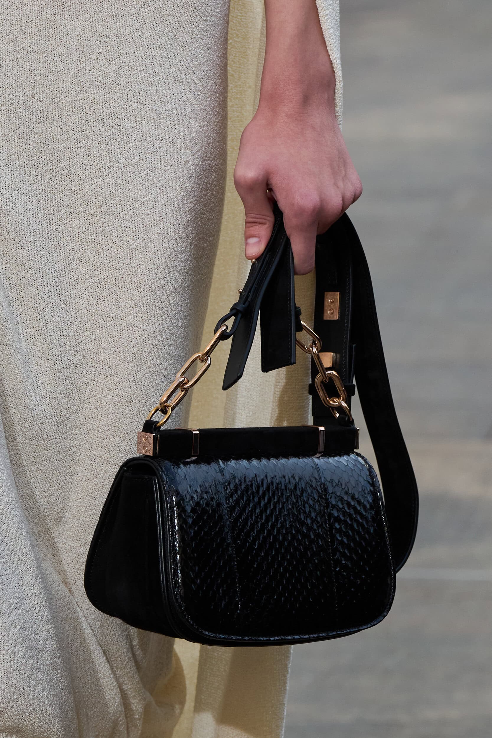 Gabriela Hearst Spring 2026 Fashion Show Details