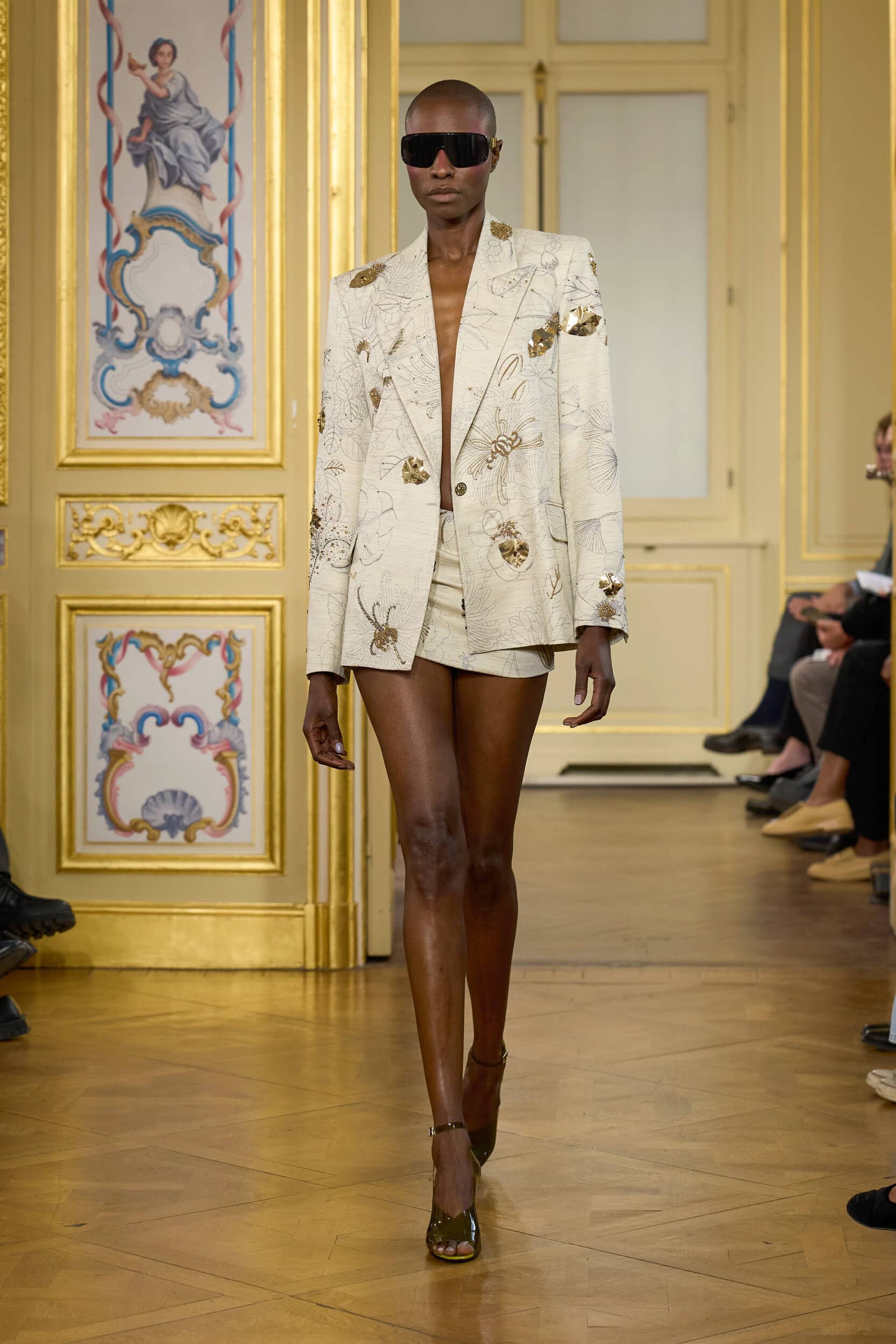 Leonard Paris Spring 2026 Fashion Show