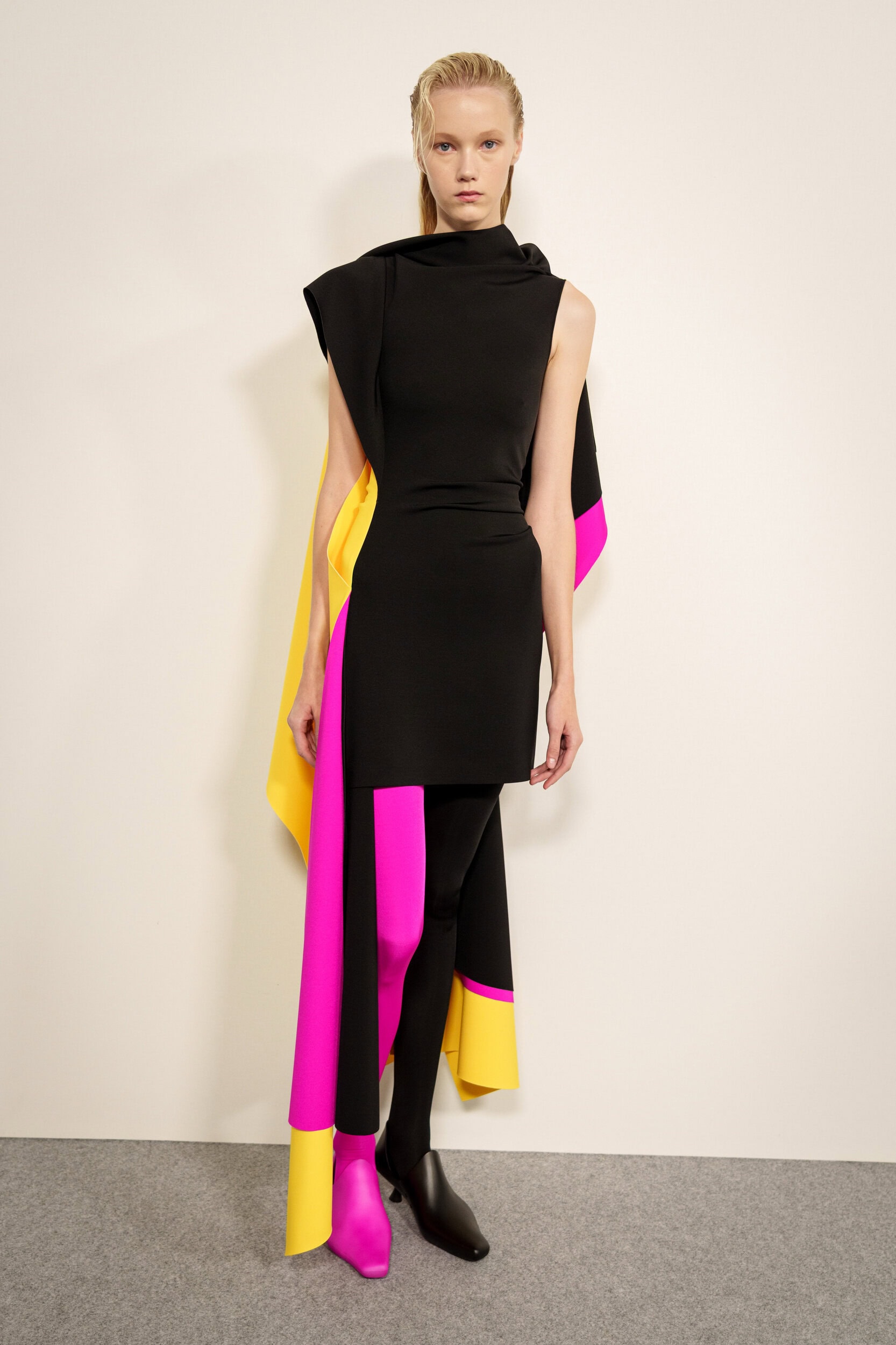 Loewe Spring 2026 Fashion Show Backstage