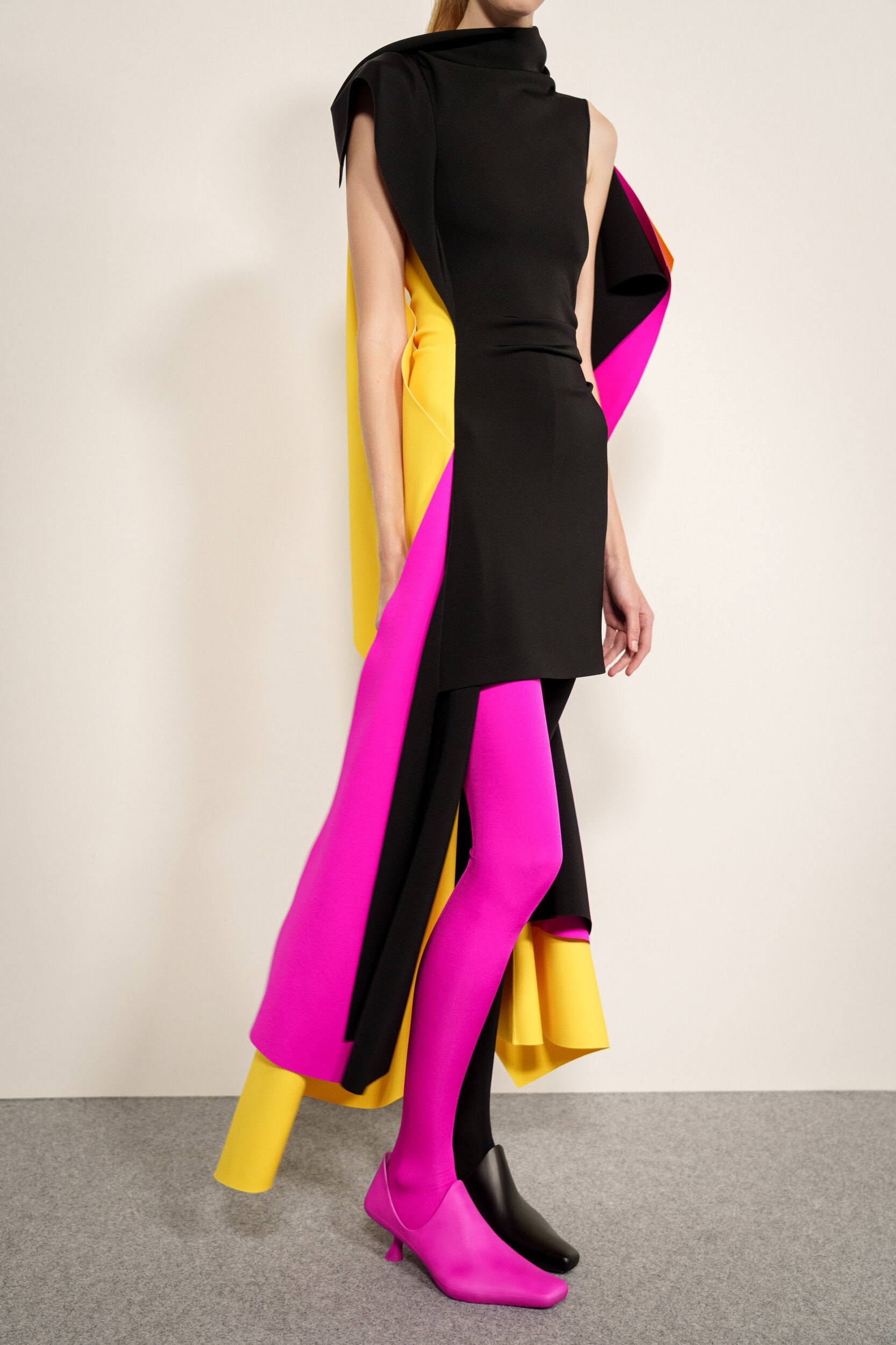 Loewe Spring 2026 Fashion Show Backstage
