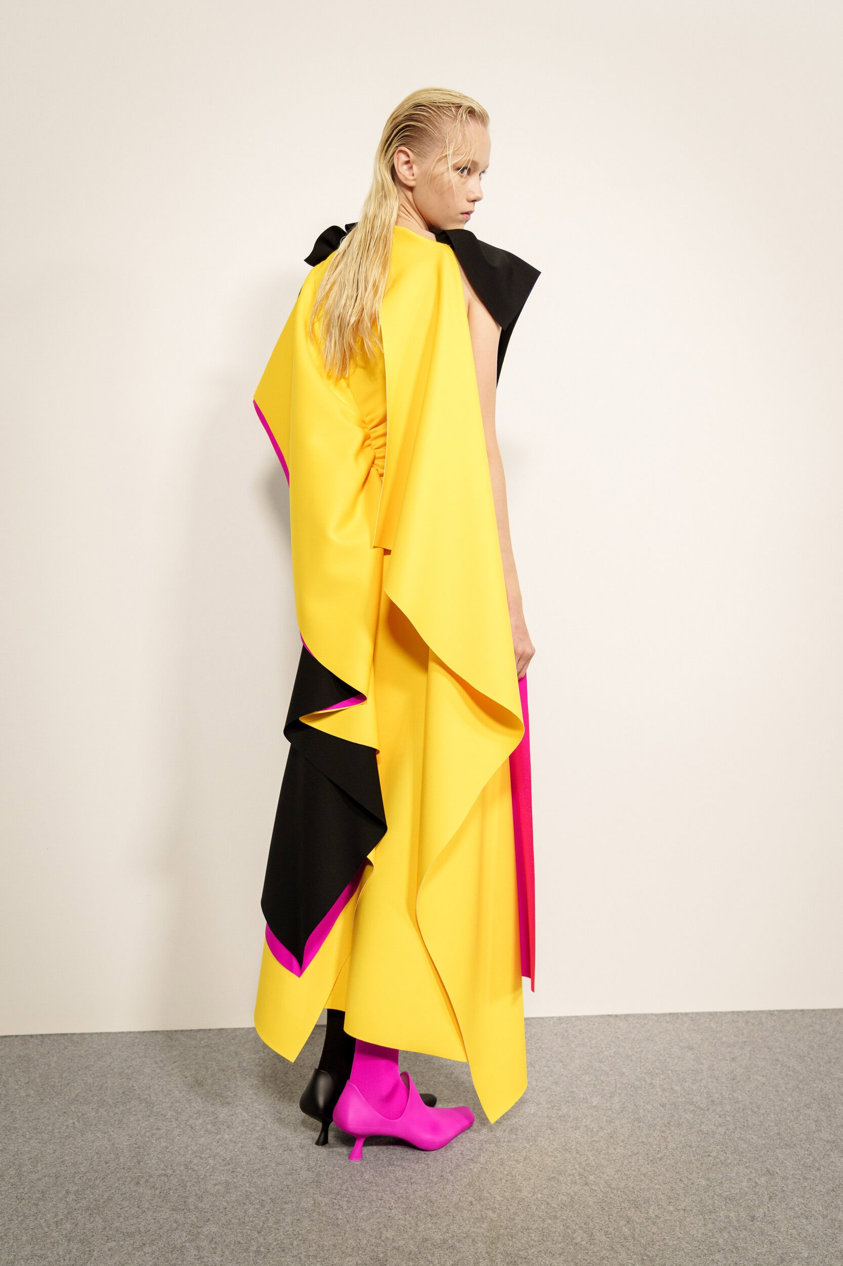 Loewe Spring 2026 Fashion Show Backstage