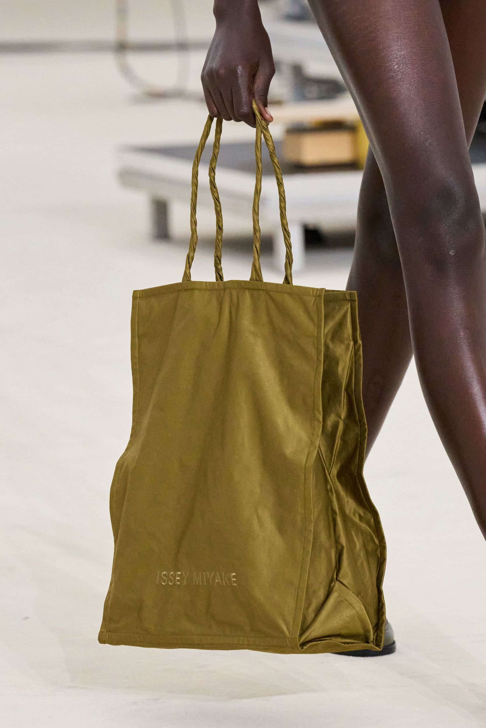 Issey Miyake Spring 2026 Fashion Show Details