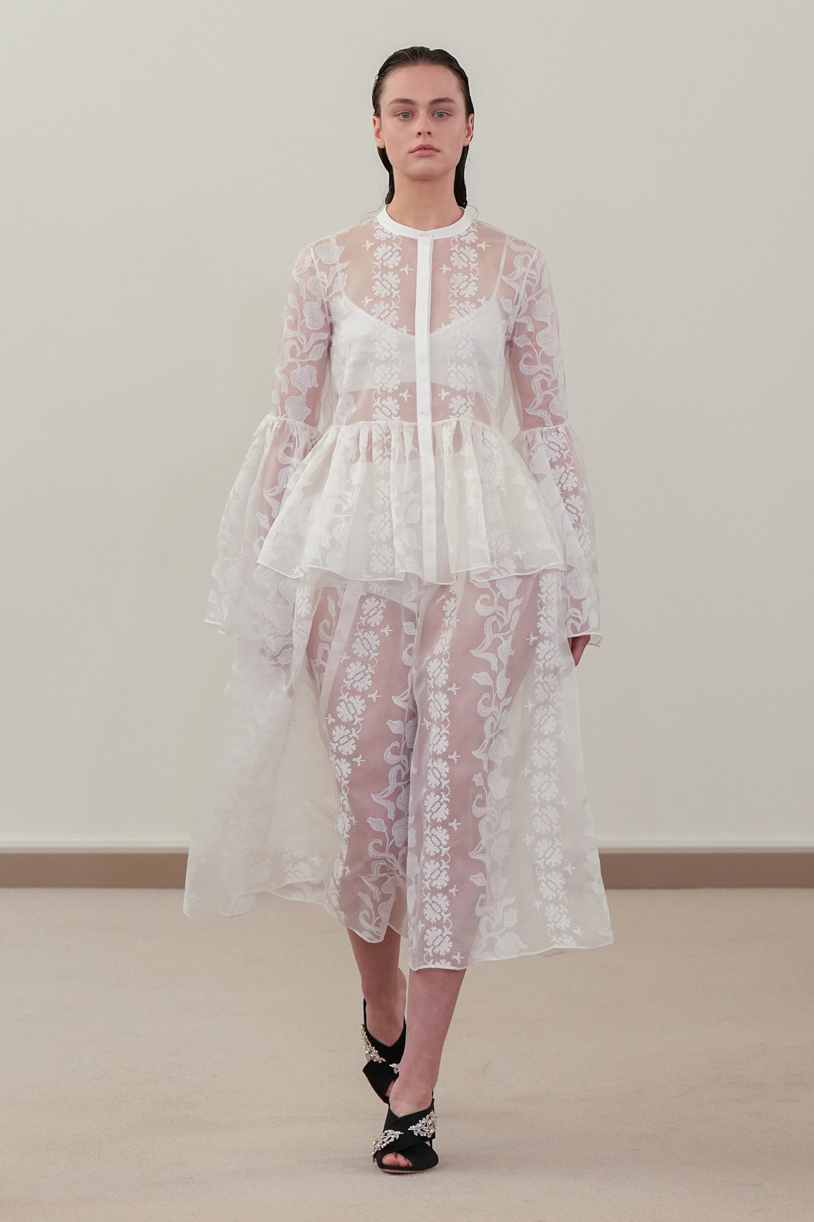 Giambattista Valli Spring 2026 Fashion Show
