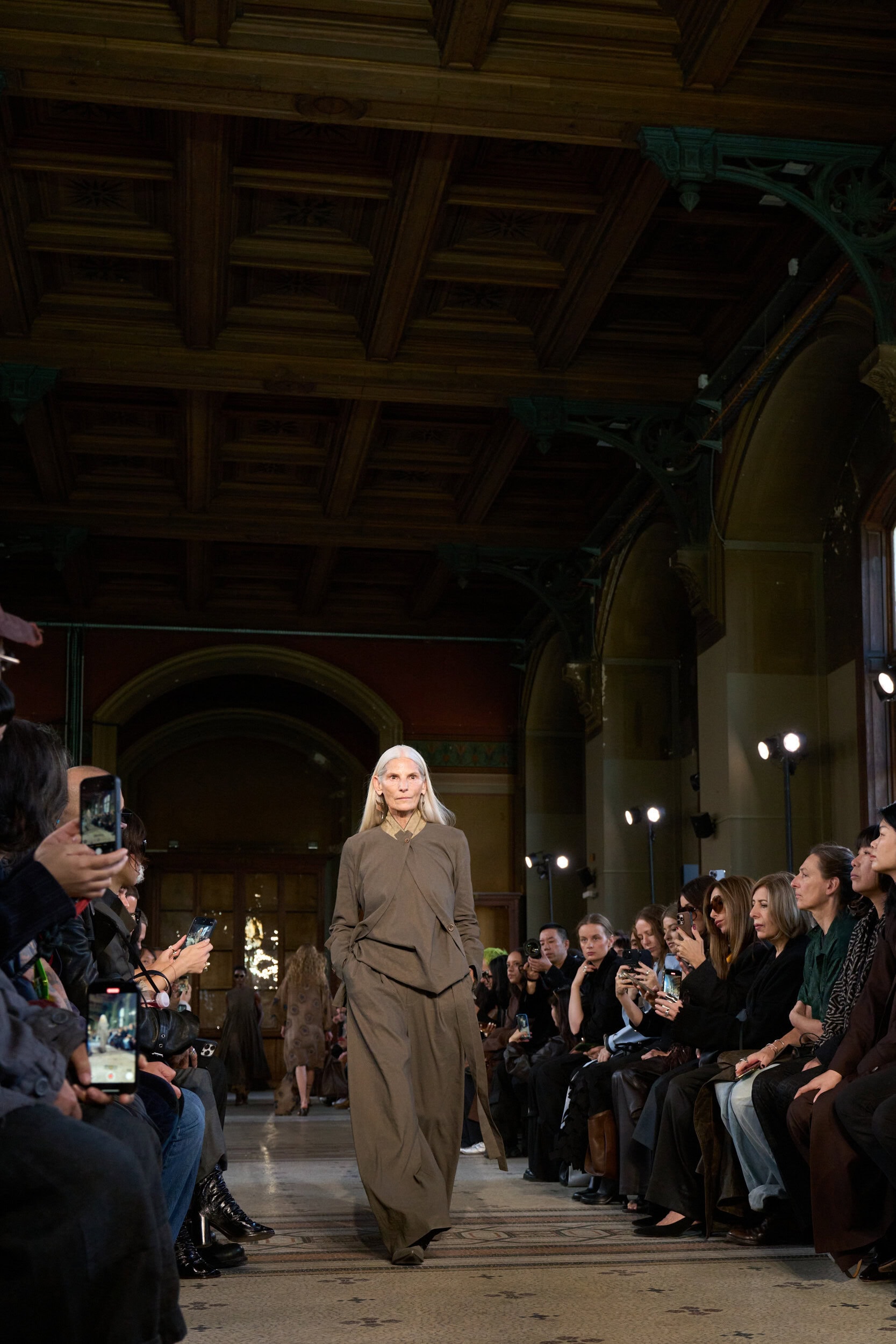Uma Wang Spring 2026 Fashion Show Atmosphere