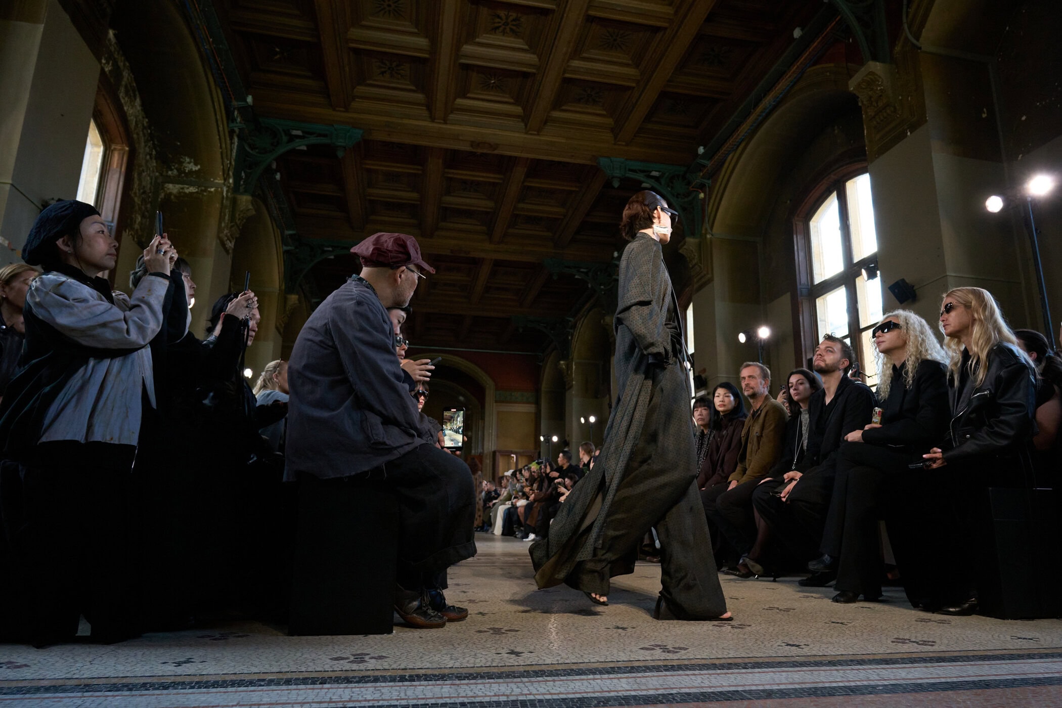 Uma Wang Spring 2026 Fashion Show Atmosphere