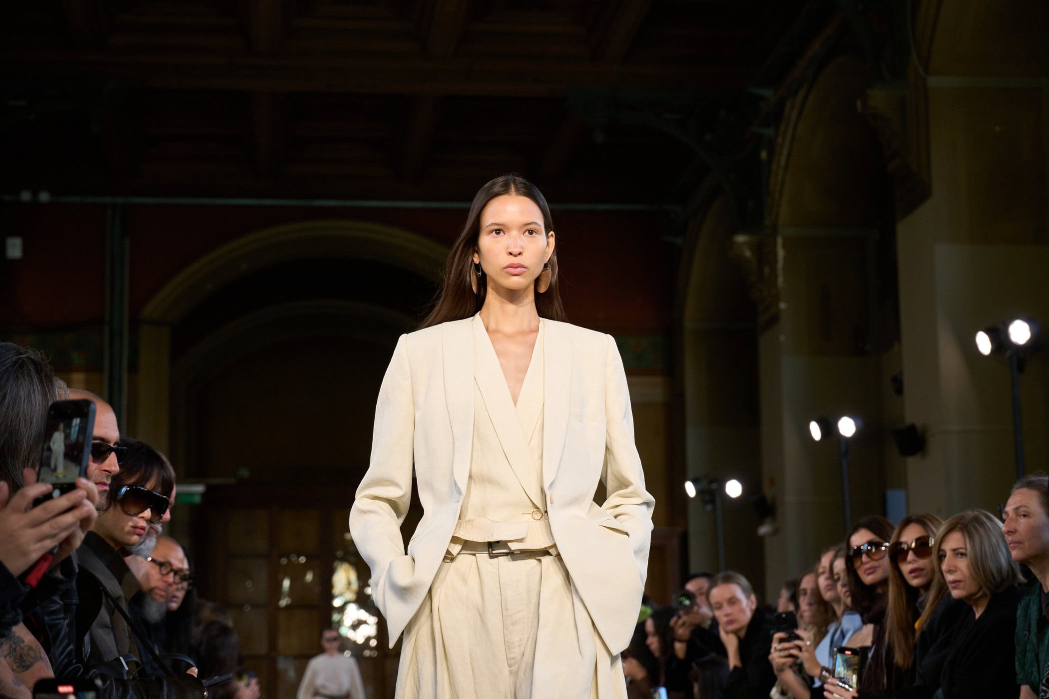 Uma Wang Spring 2026 Fashion Show Atmosphere
