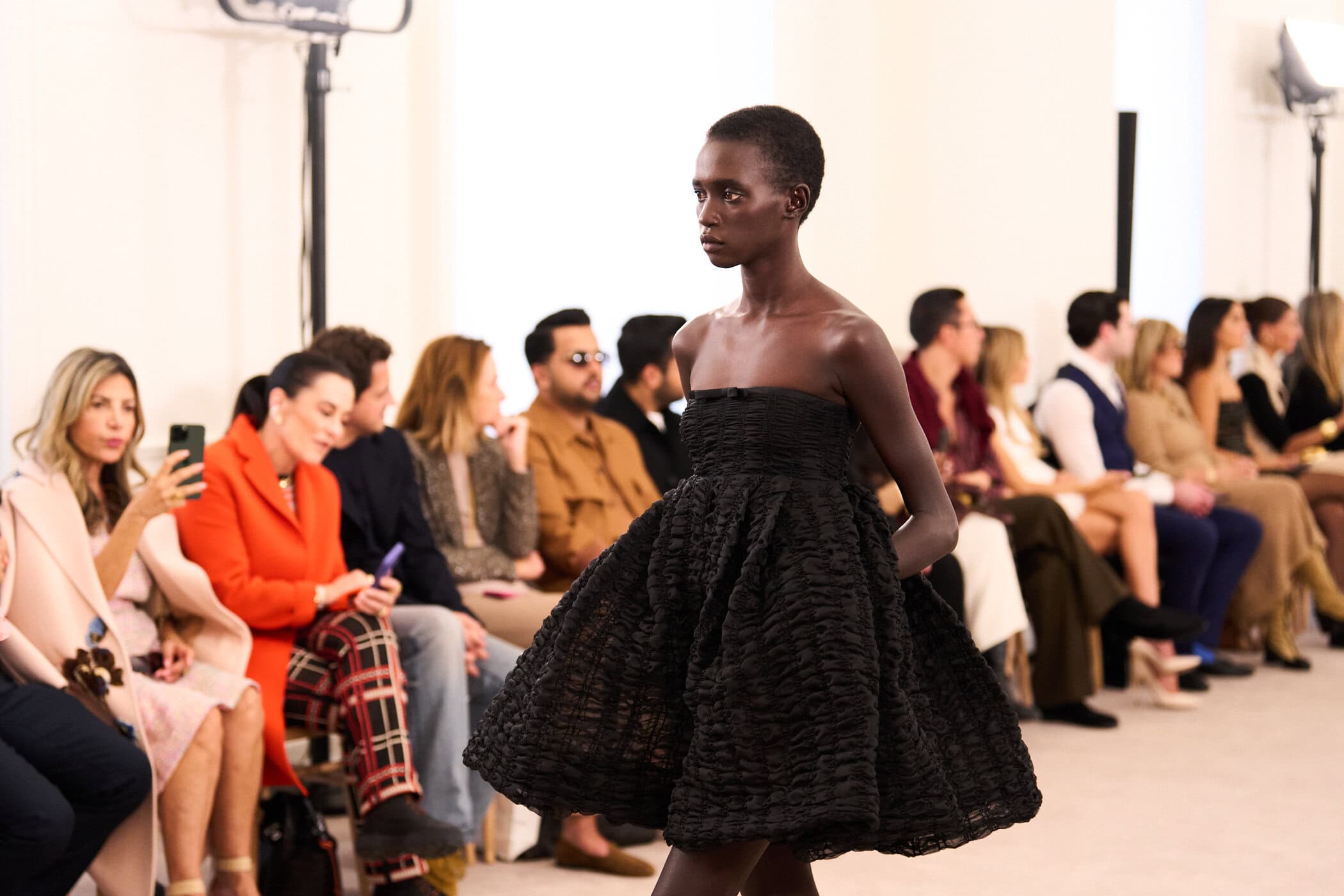 Giambattista Valli Spring 2026 Fashion Show Atmosphere