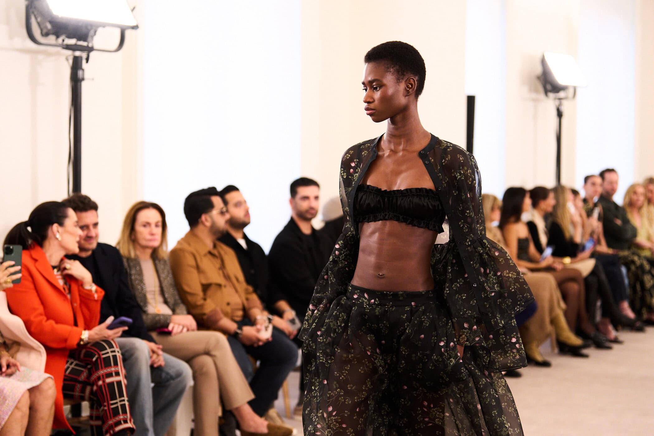 Giambattista Valli Spring 2026 Fashion Show Atmosphere