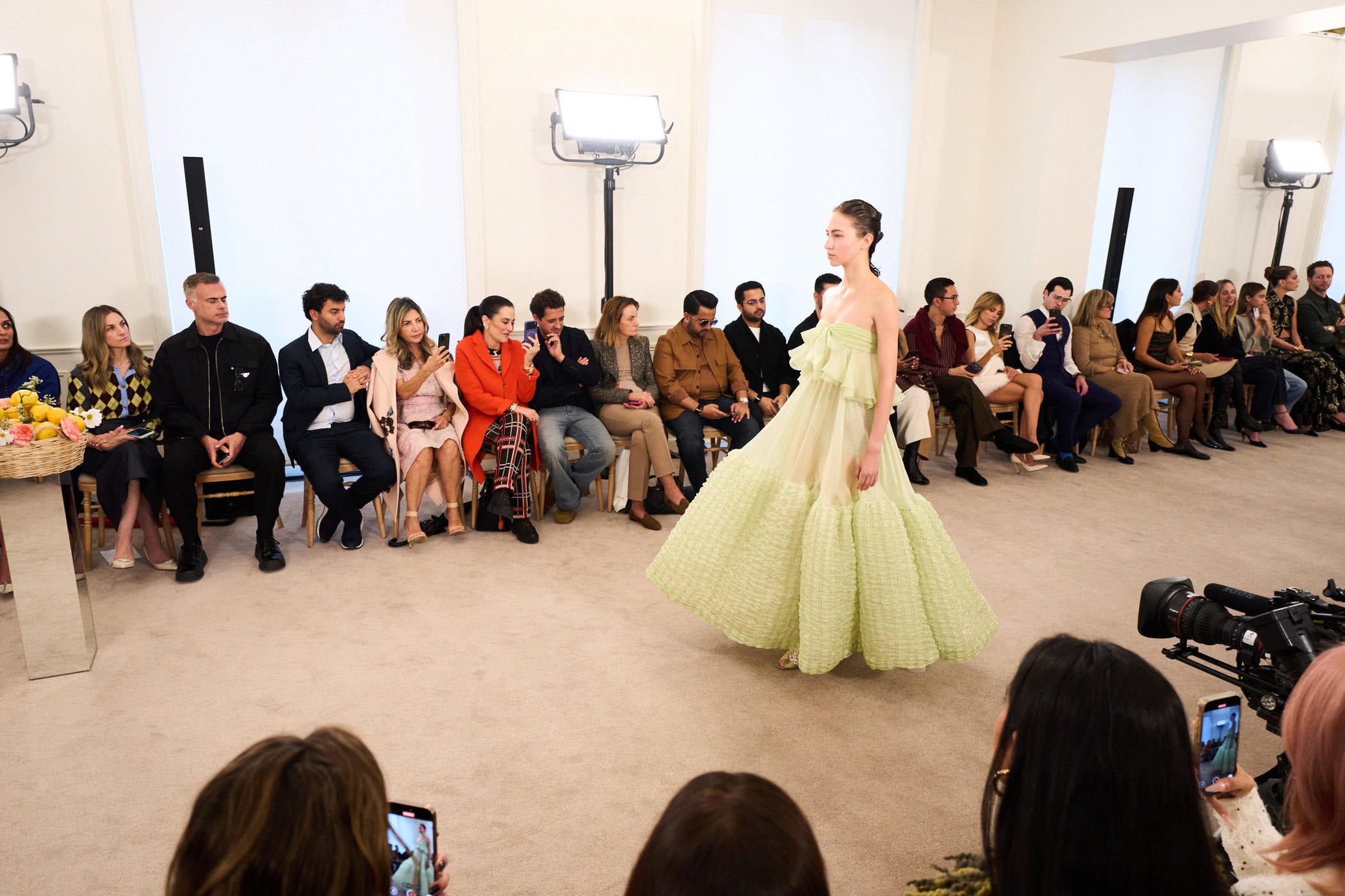 Giambattista Valli Spring 2026 Fashion Show Atmosphere