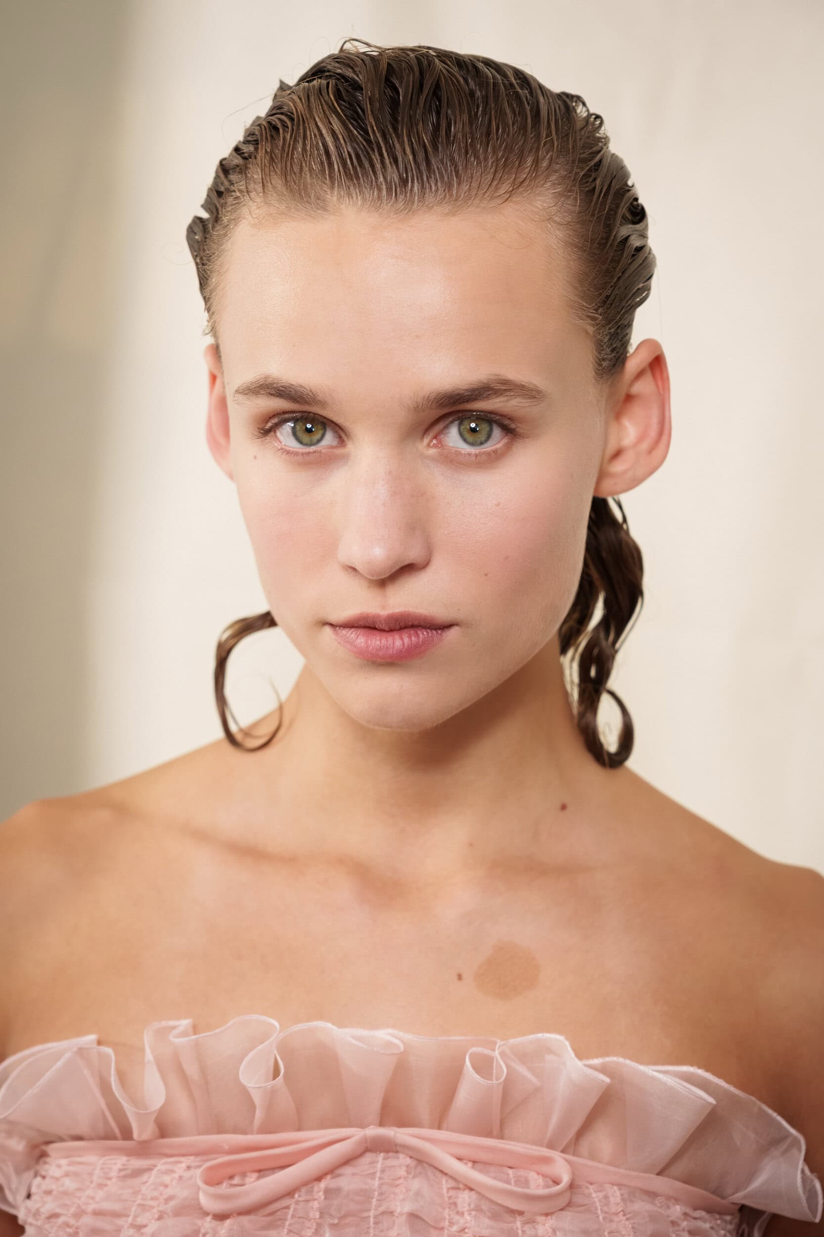 Giambattista Valli Spring 2026 Fashion Show Backstage