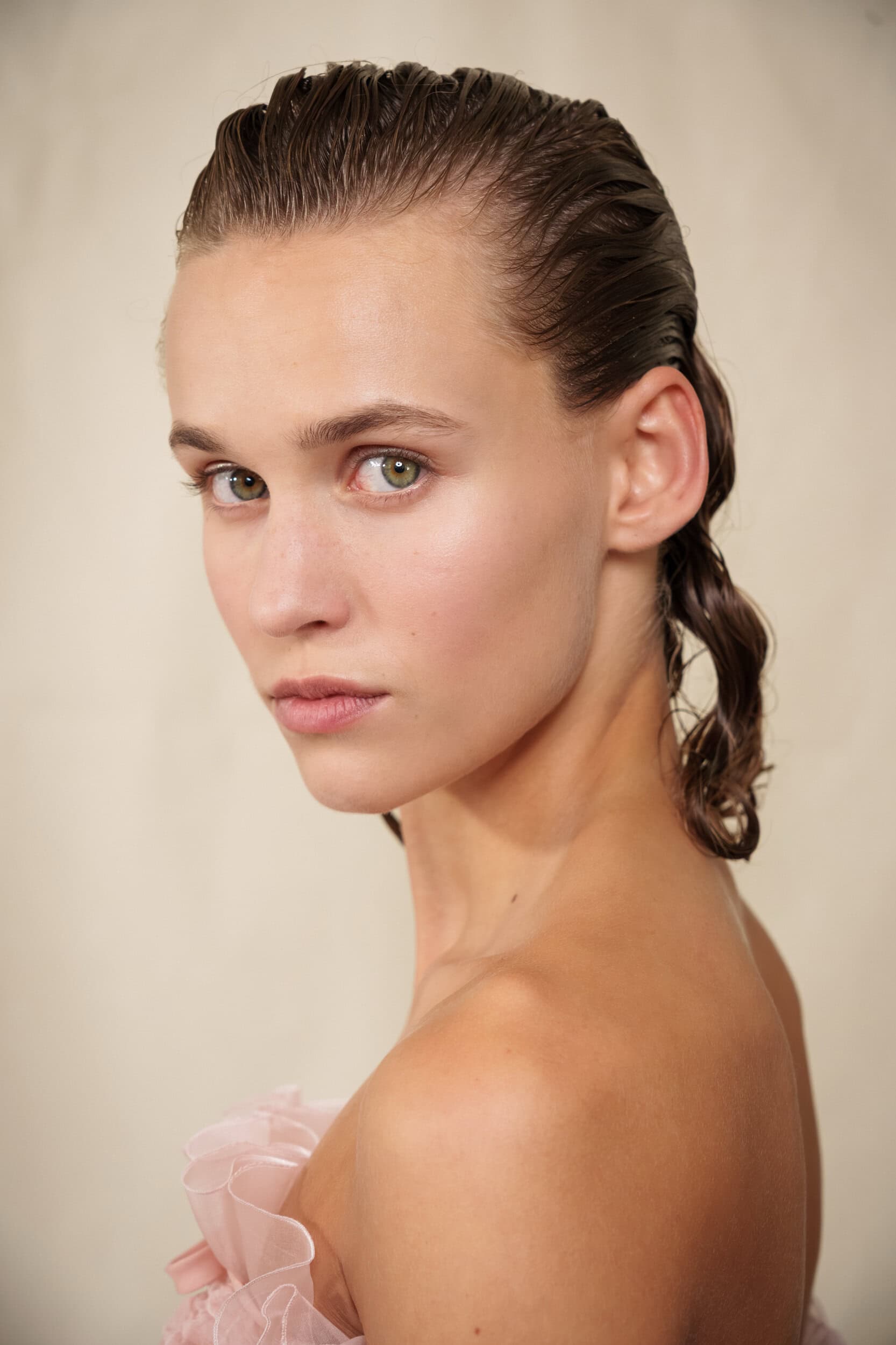 Giambattista Valli Spring 2026 Fashion Show Backstage
