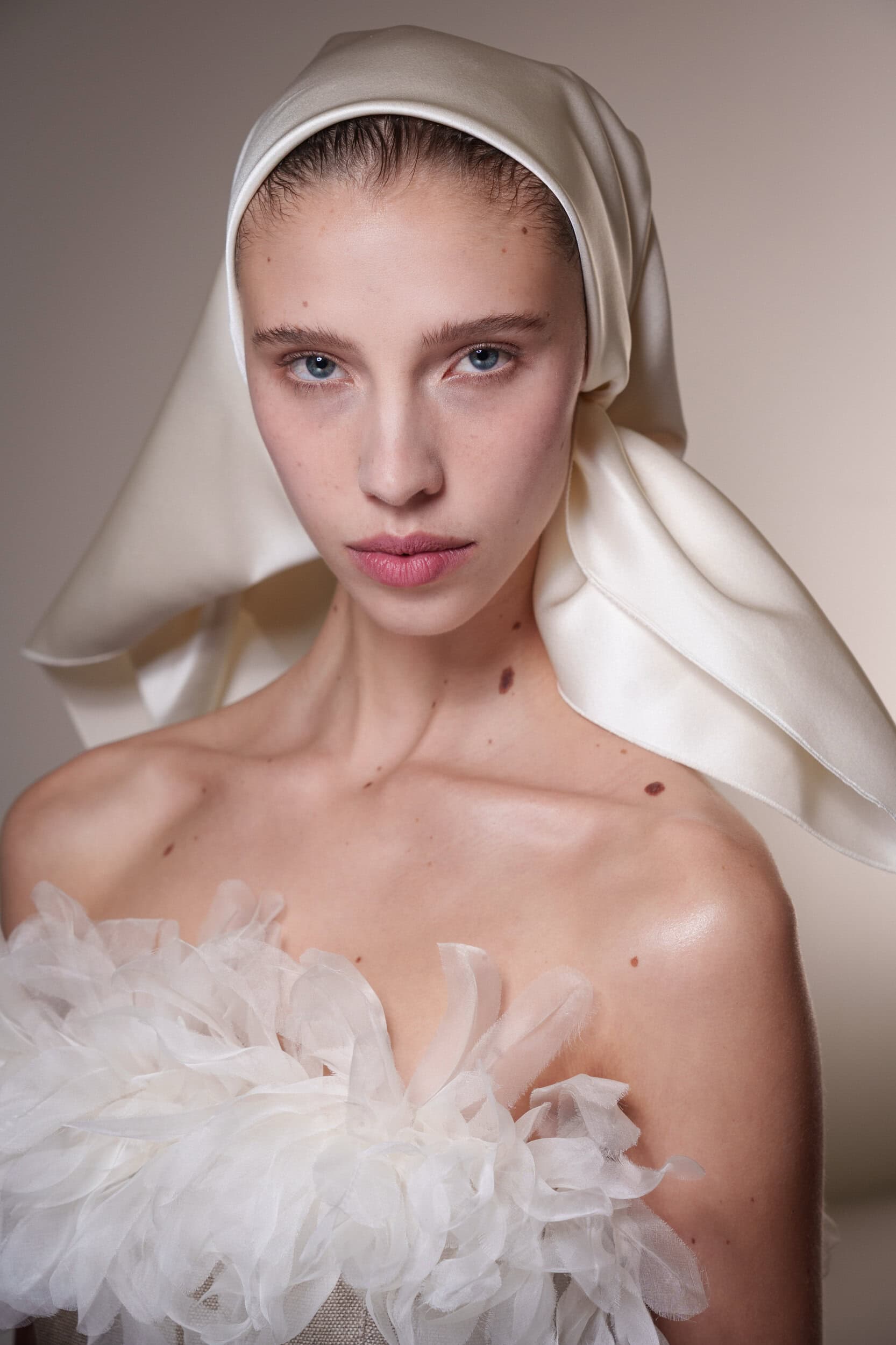 Giambattista Valli Spring 2026 Fashion Show Backstage
