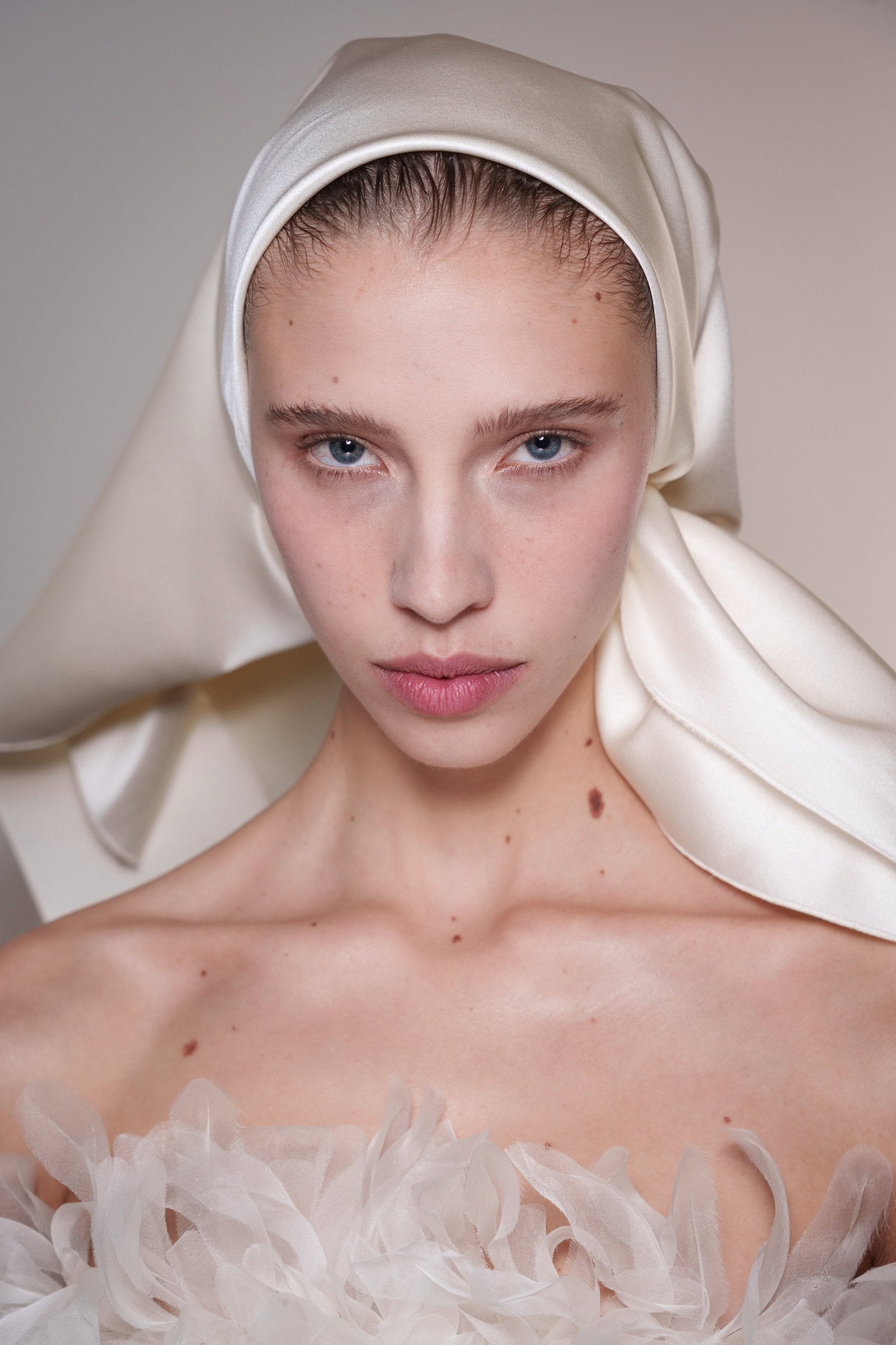 Giambattista Valli Spring 2026 Fashion Show Backstage