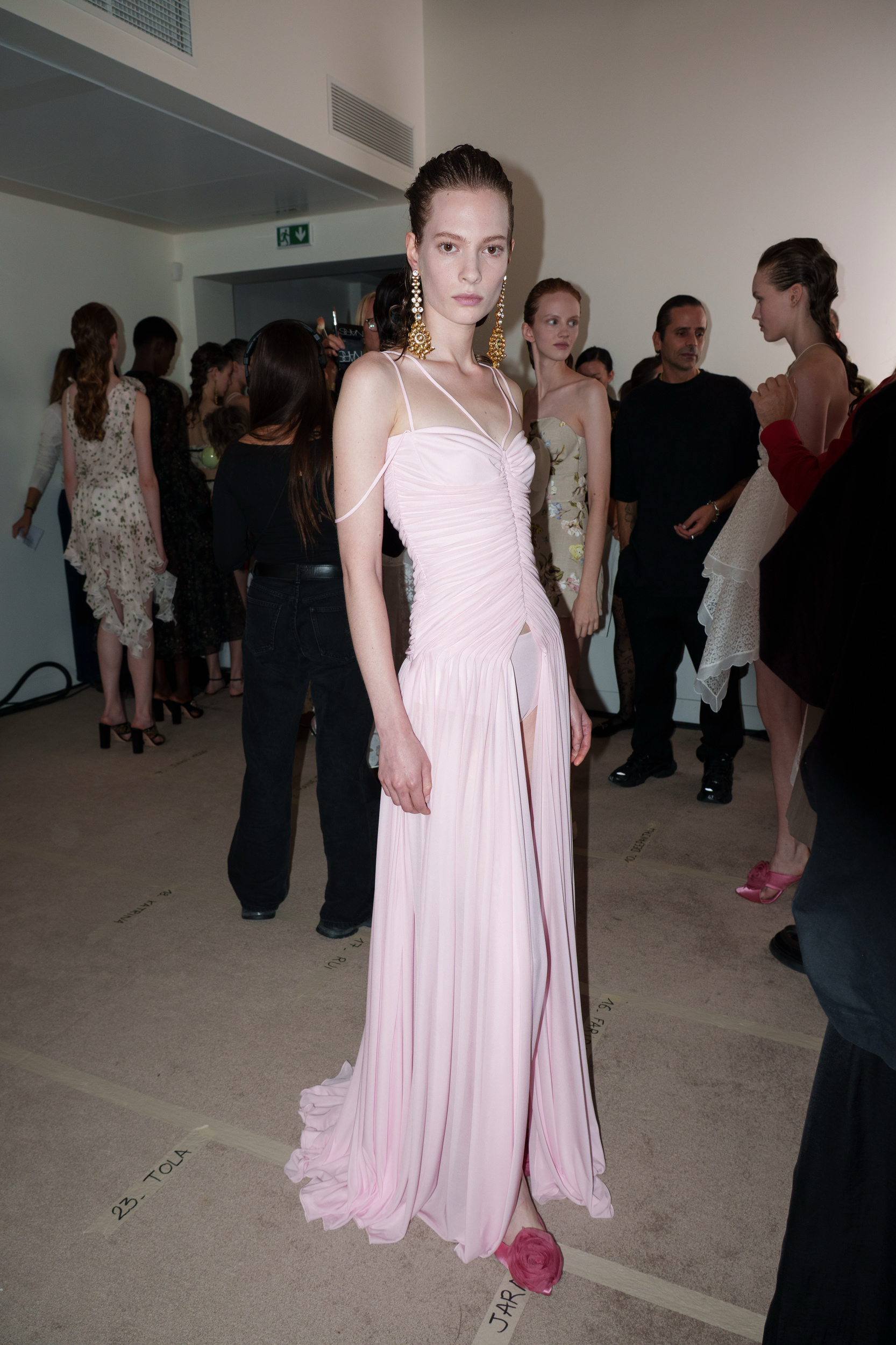 Giambattista Valli Spring 2026 Fashion Show Backstage