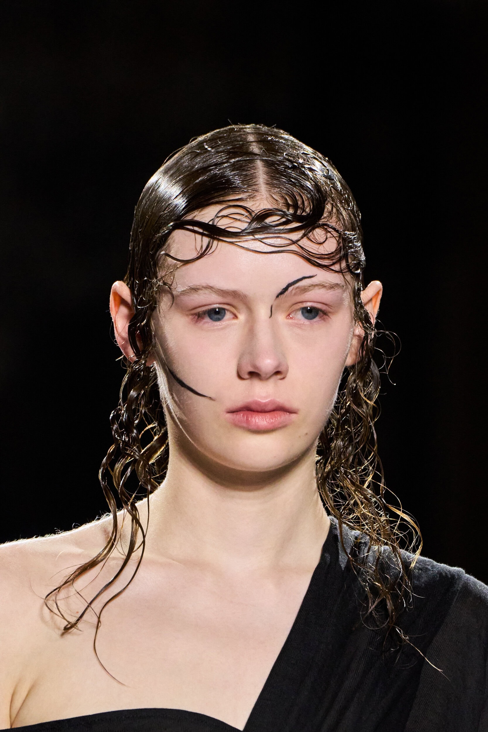 Yohji Yamamoto Spring 2026 Fashion Show Details