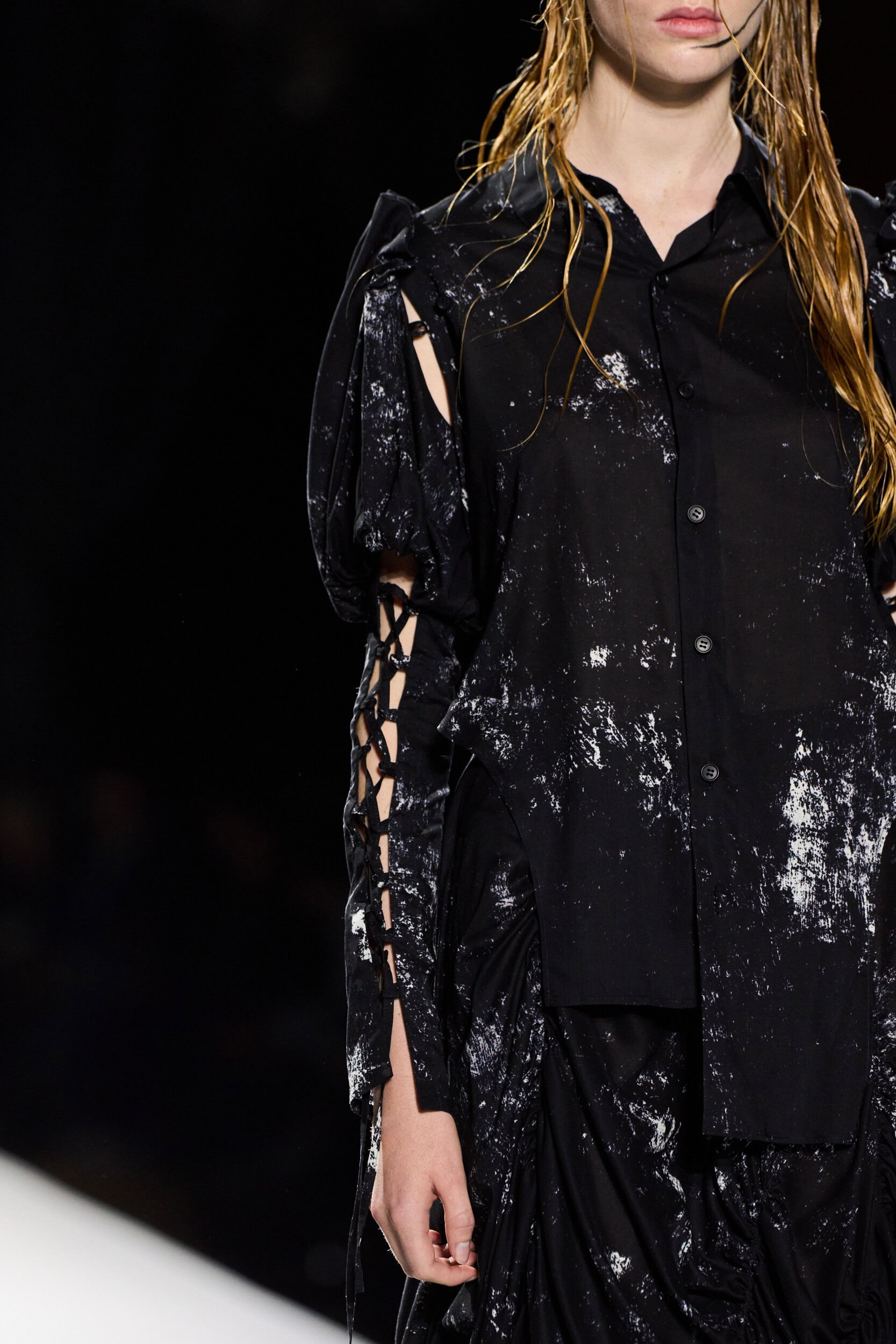Yohji Yamamoto Spring 2026 Fashion Show Details