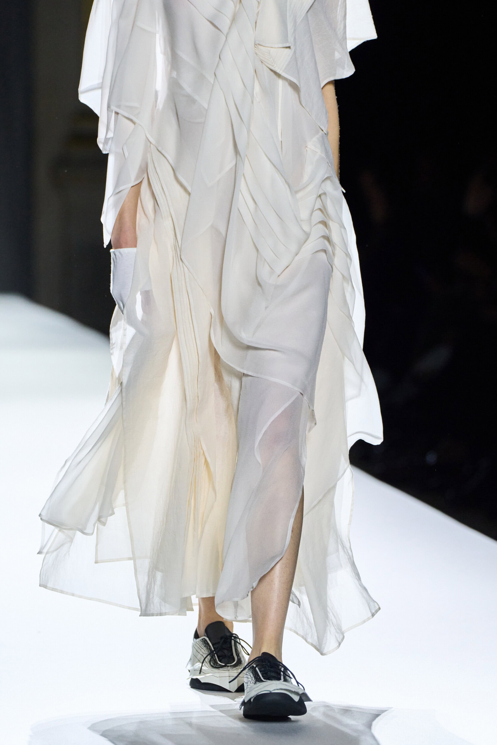 Yohji Yamamoto Spring 2026 Fashion Show Details