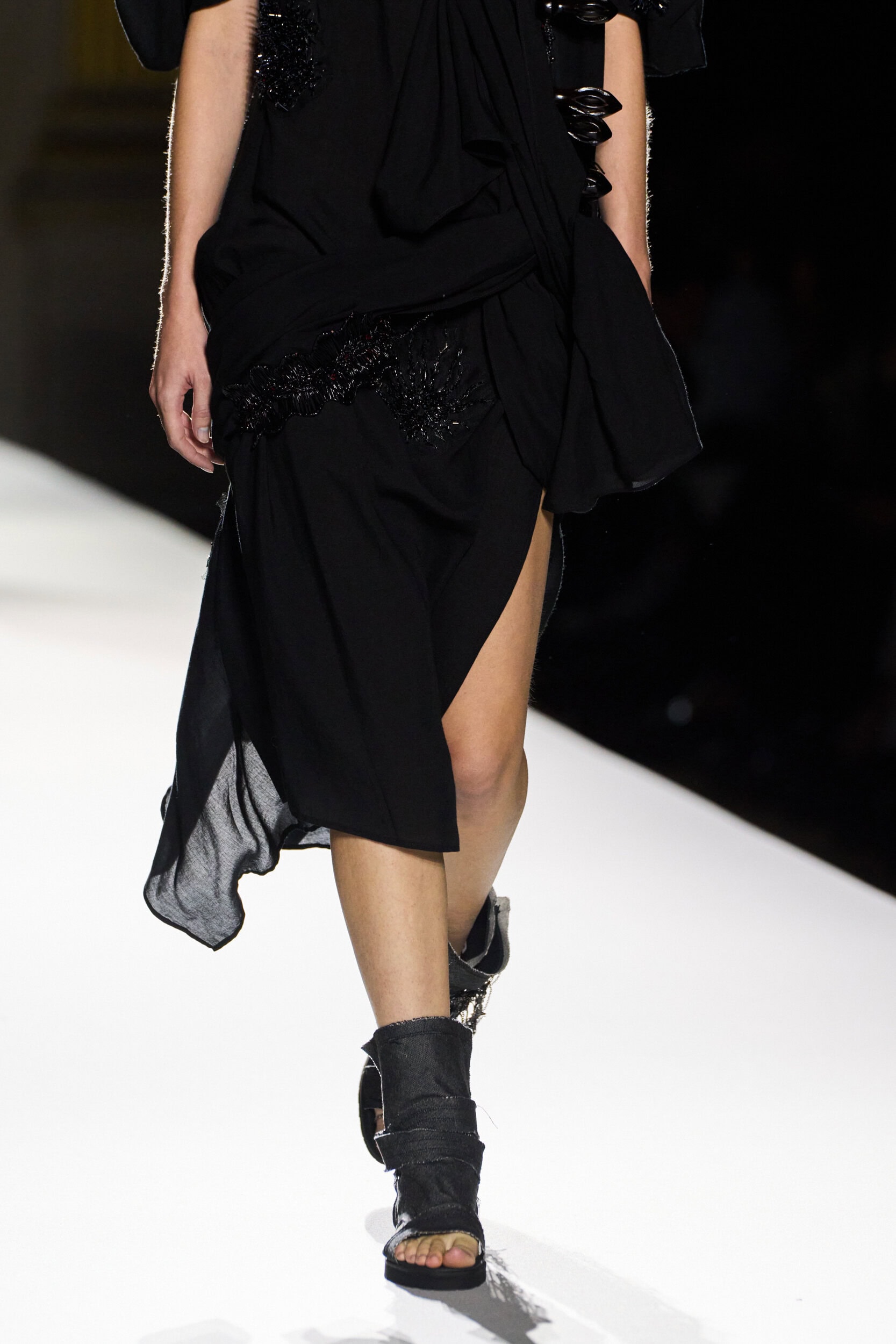 Yohji Yamamoto Spring 2026 Fashion Show Details