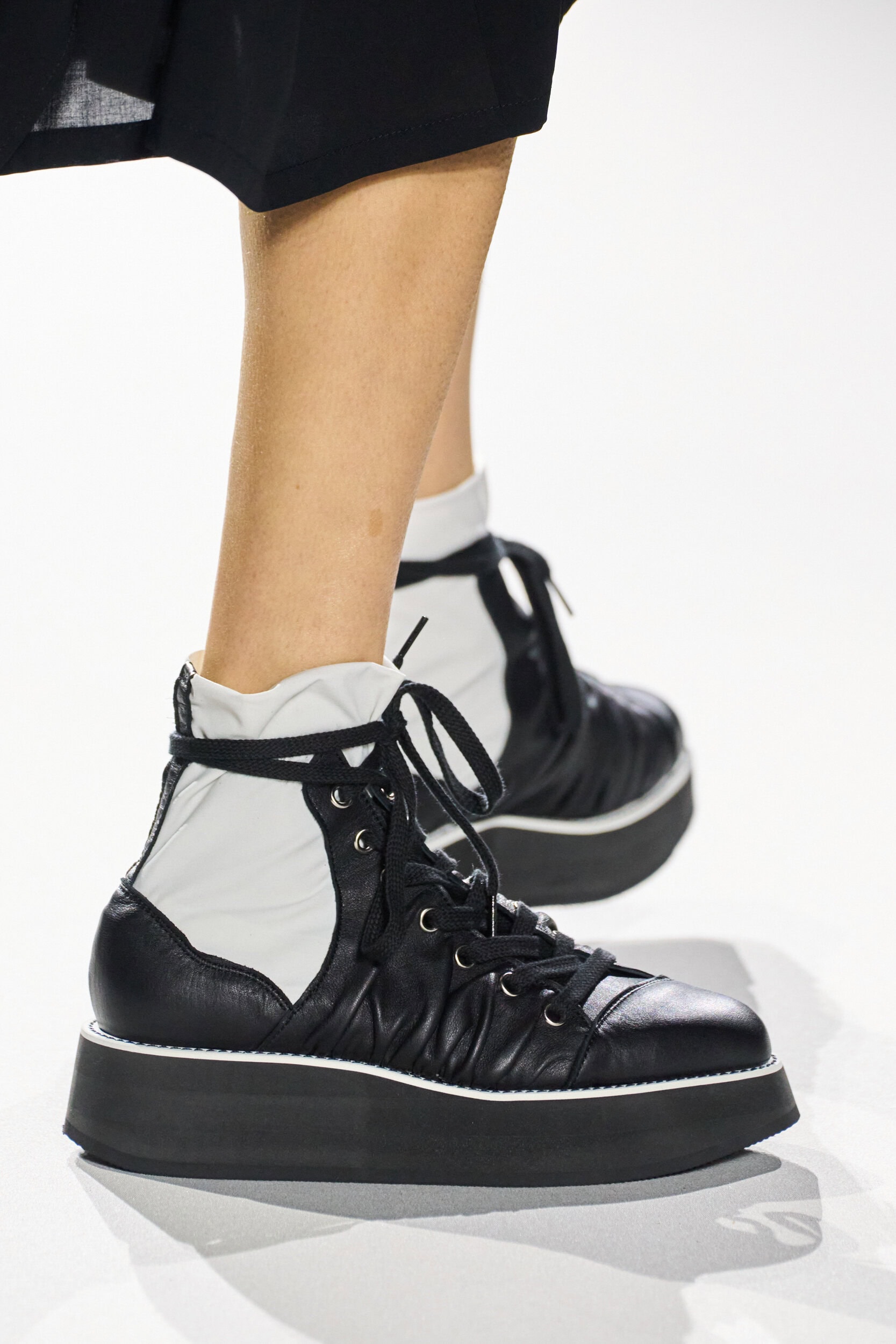 Yohji Yamamoto Spring 2026 Fashion Show Details