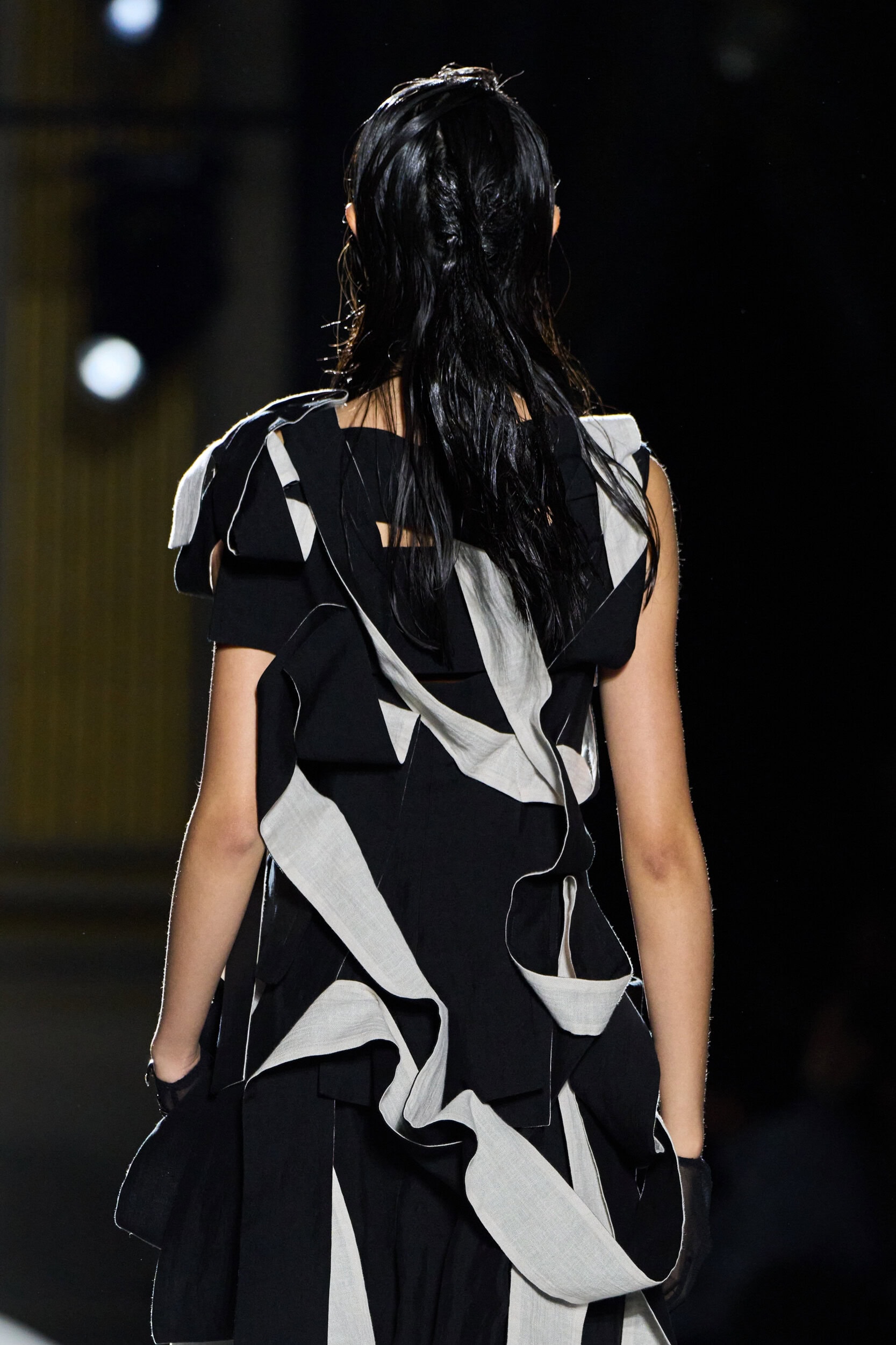 Yohji Yamamoto Spring 2026 Fashion Show Details
