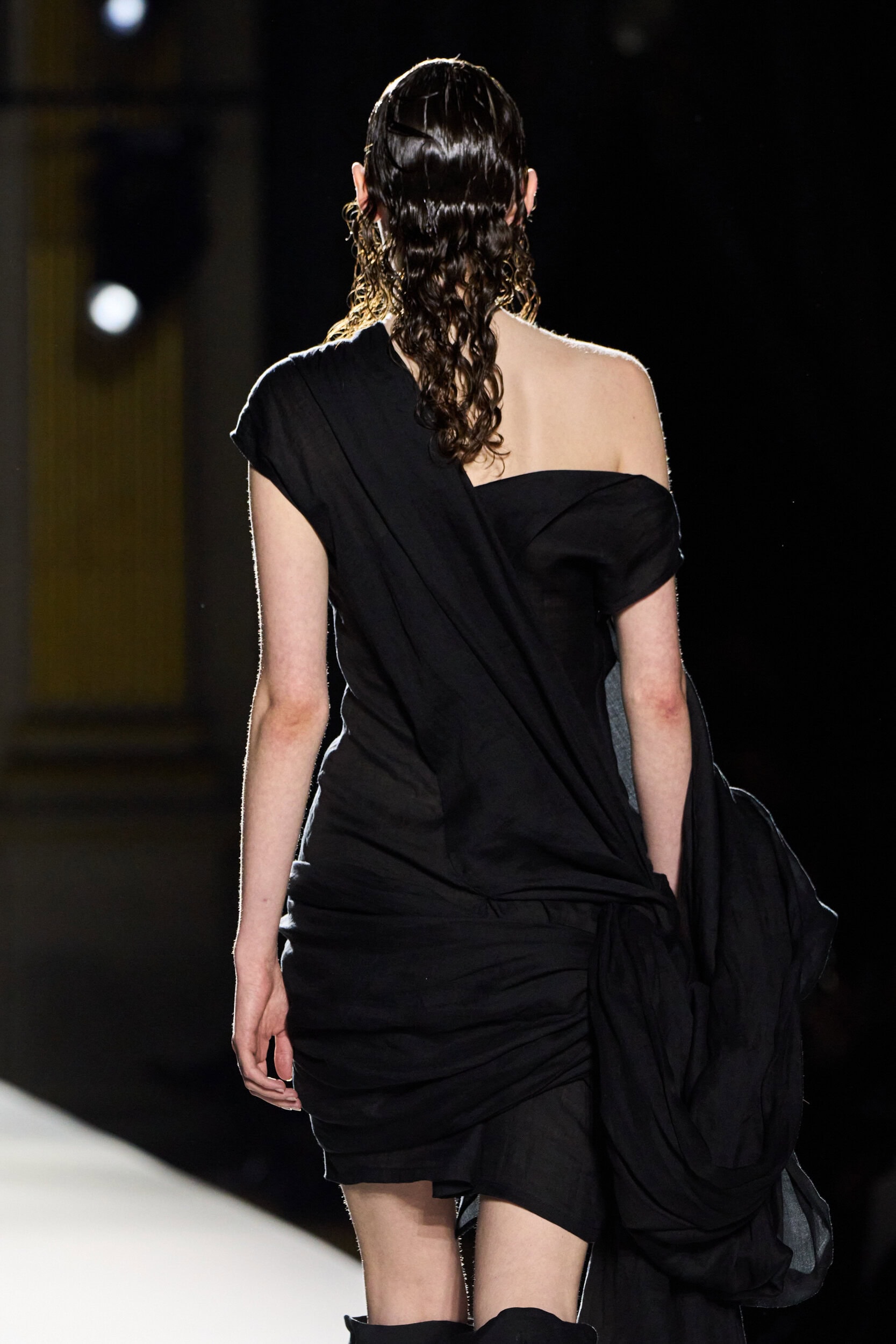 Yohji Yamamoto Spring 2026 Fashion Show Details