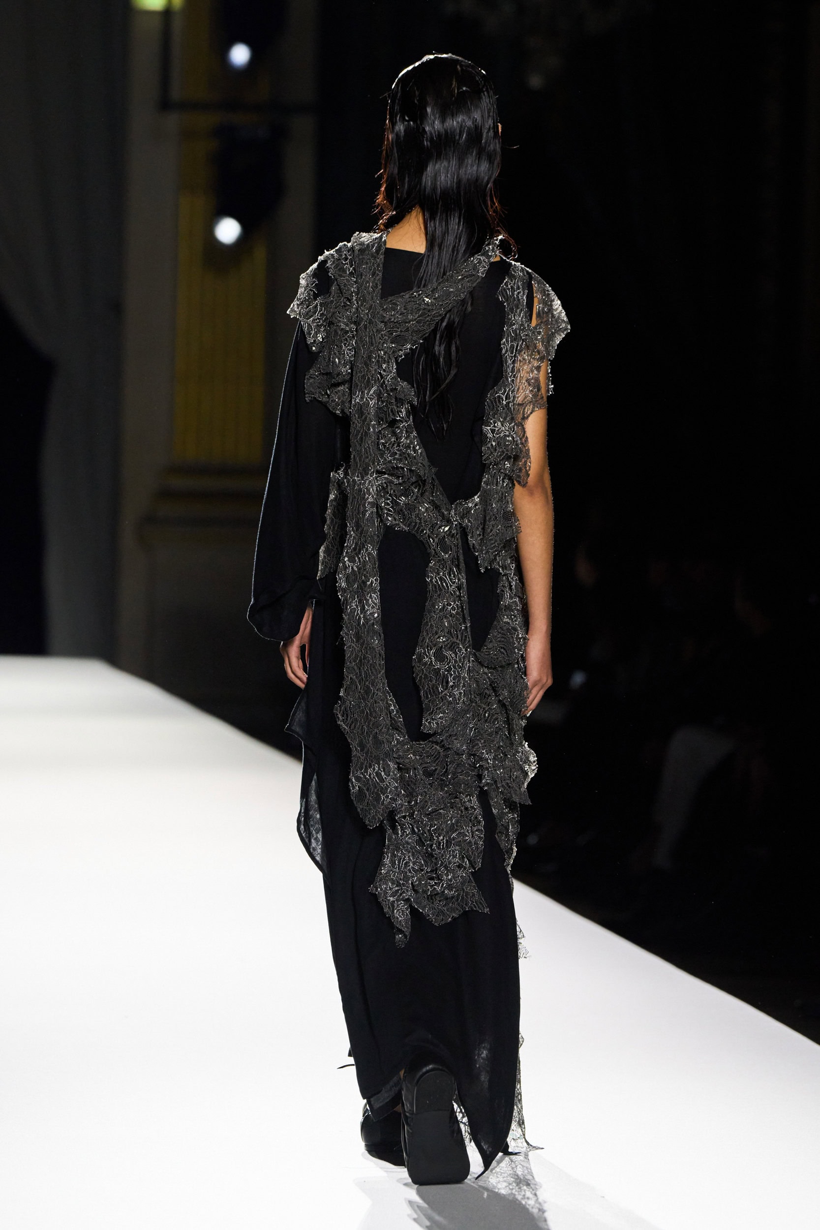 Yohji Yamamoto Spring 2026 Fashion Show Details
