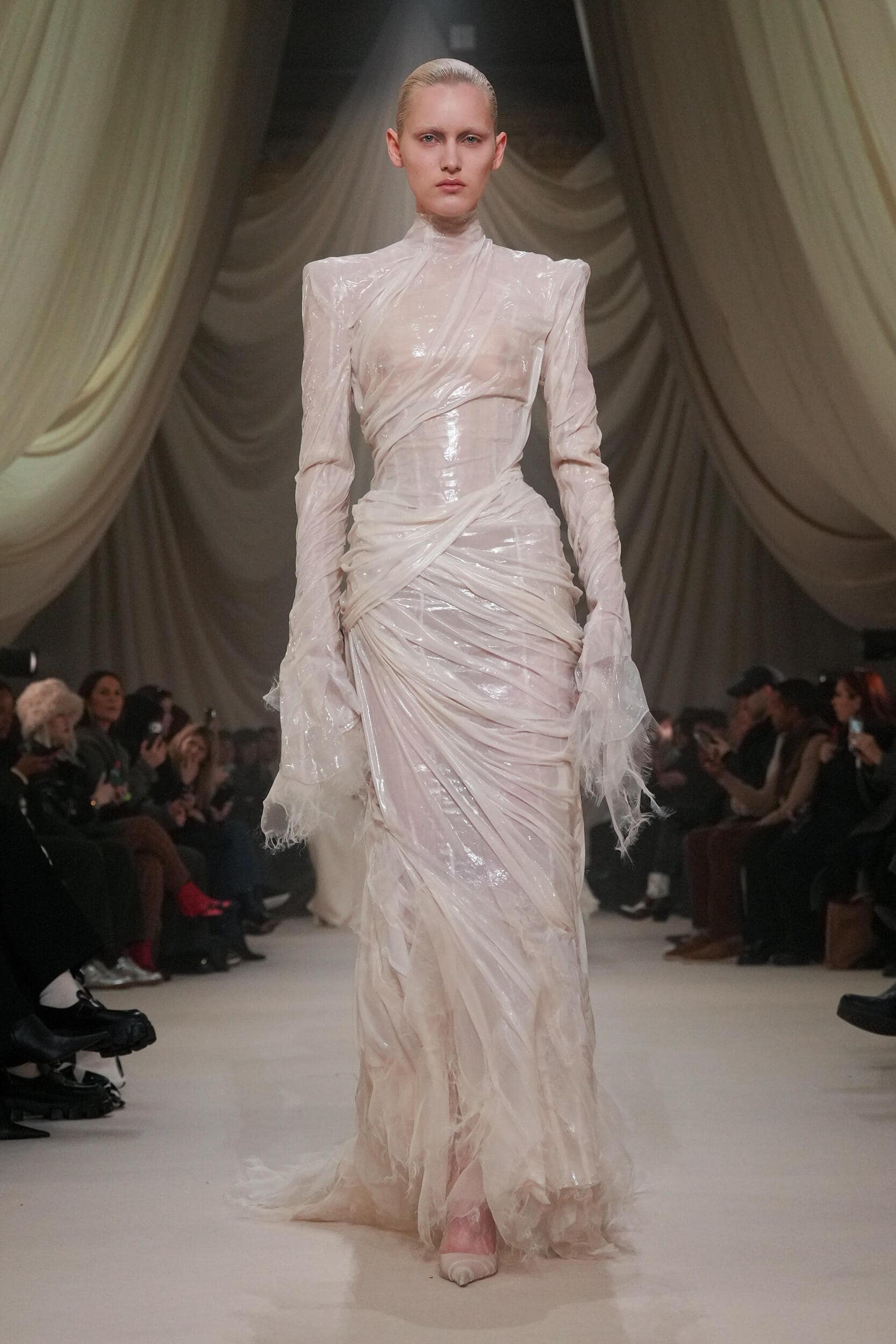 Ashi Studio Spring 2026 Couture Fashion Show