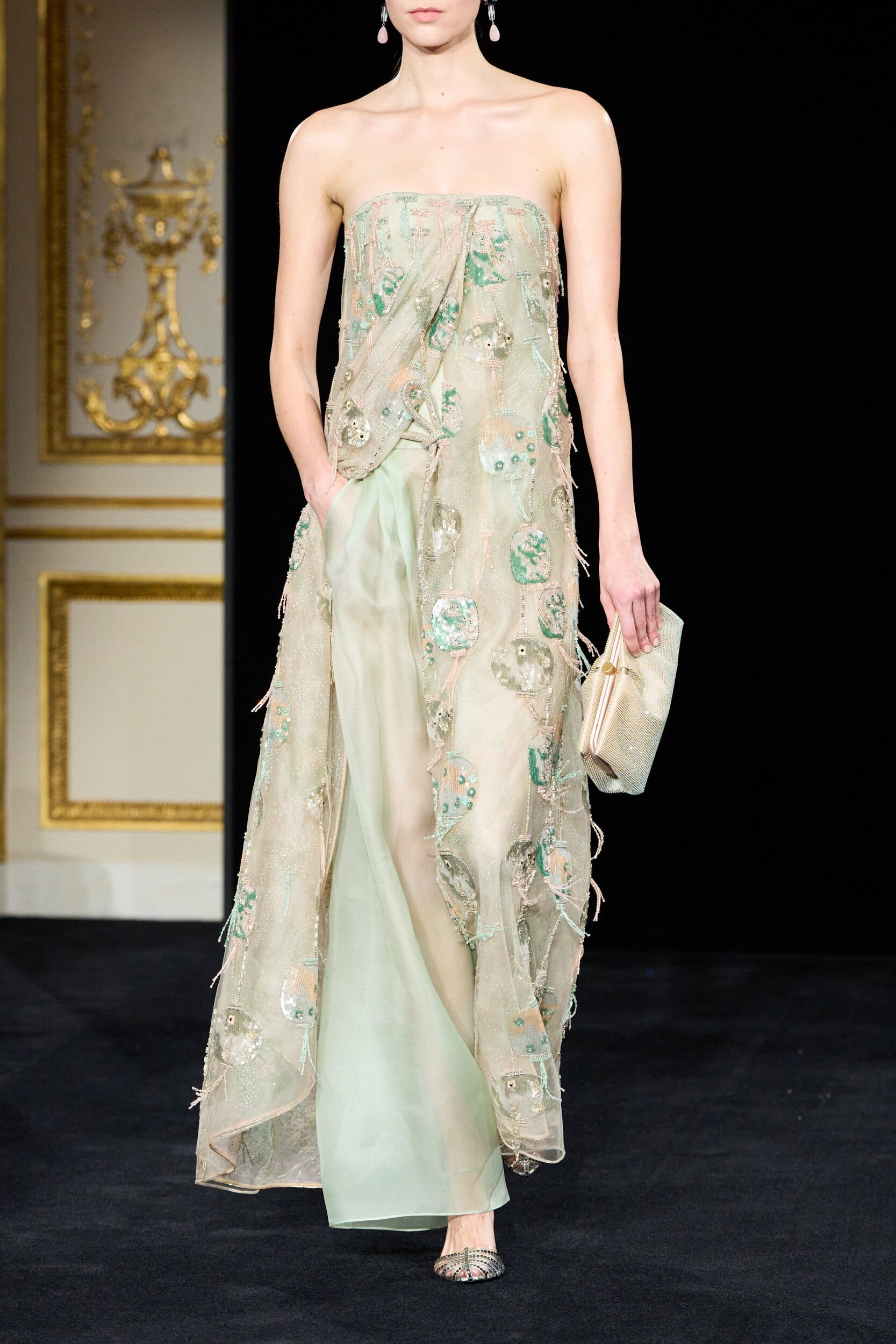 Giorgio Armani Prive Spring 2026 Couture Fashion Show Details