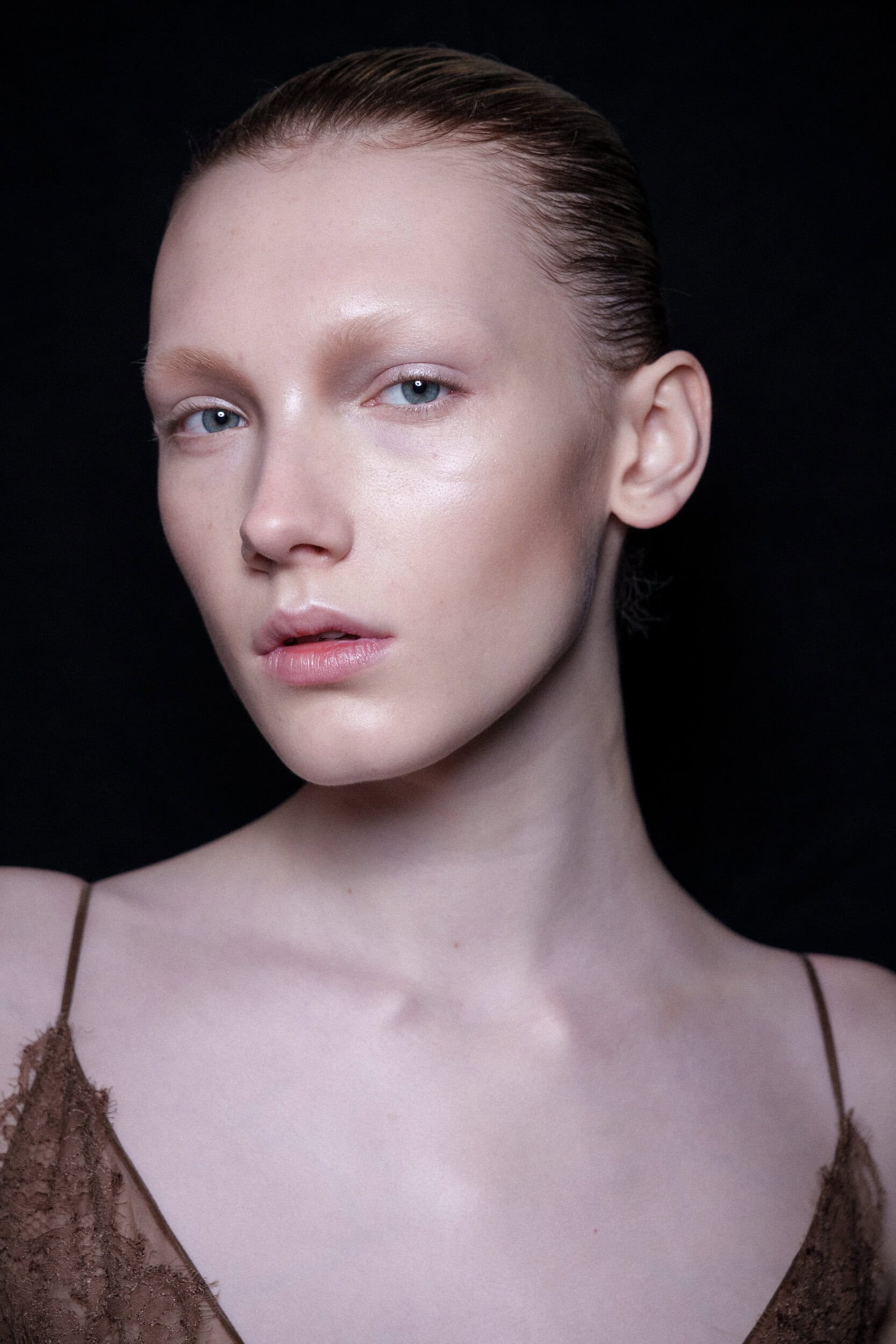 Ashi Studio Spring 2026 Couture Fashion Show Backstage