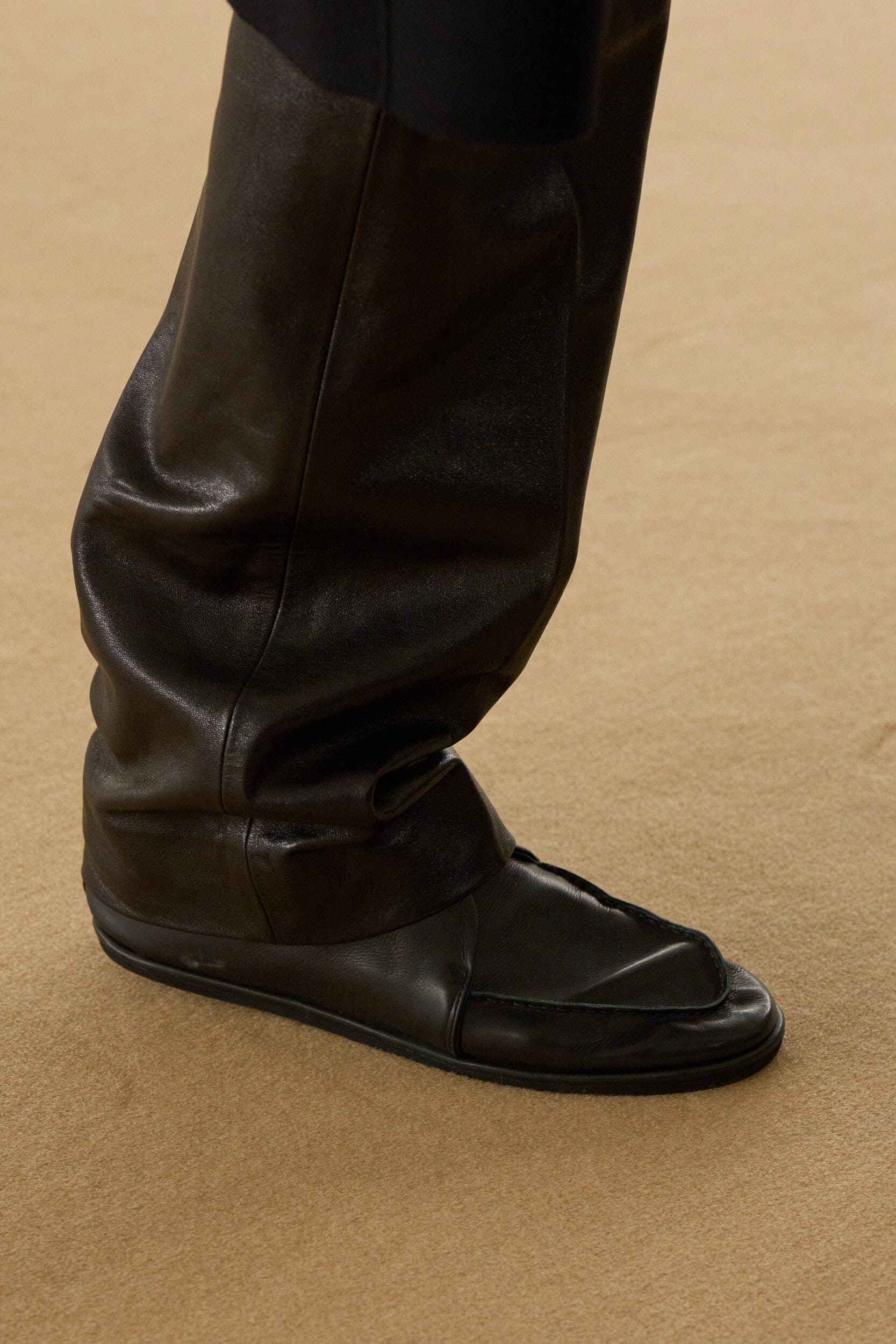 Auralee Fall 2026 Men’s Fashion Show Details