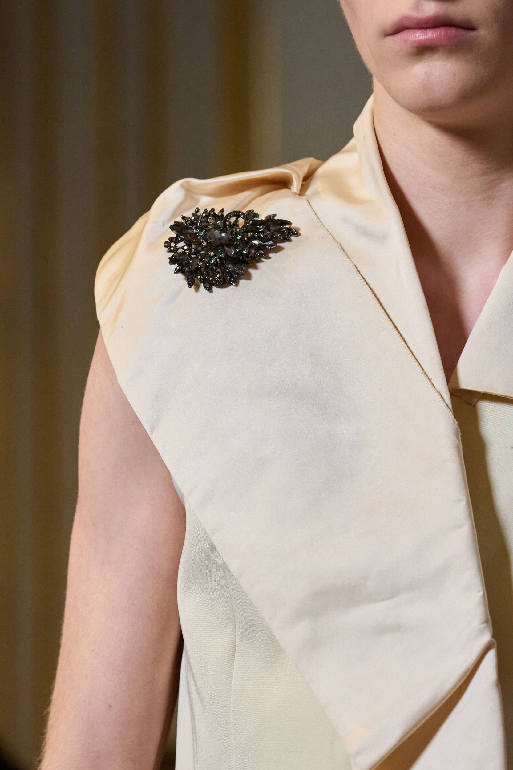 Peet Dullaert Spring 2026 Couture Fashion Show Details