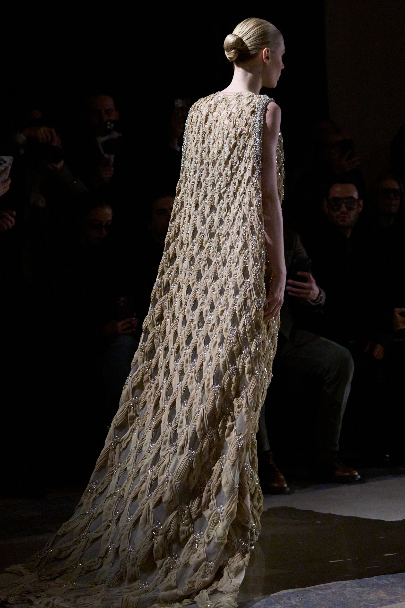 Elie Saab Spring 2026 Couture Fashion Show Details