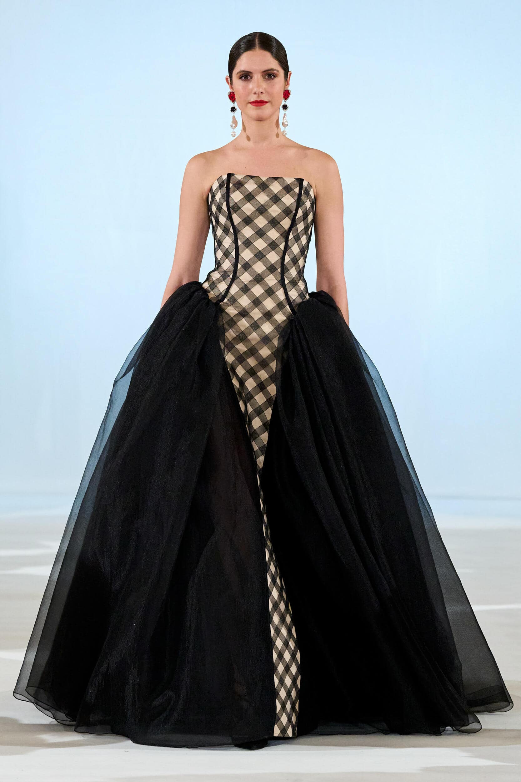 Inclover Spring 2026 Couture Fashion Show