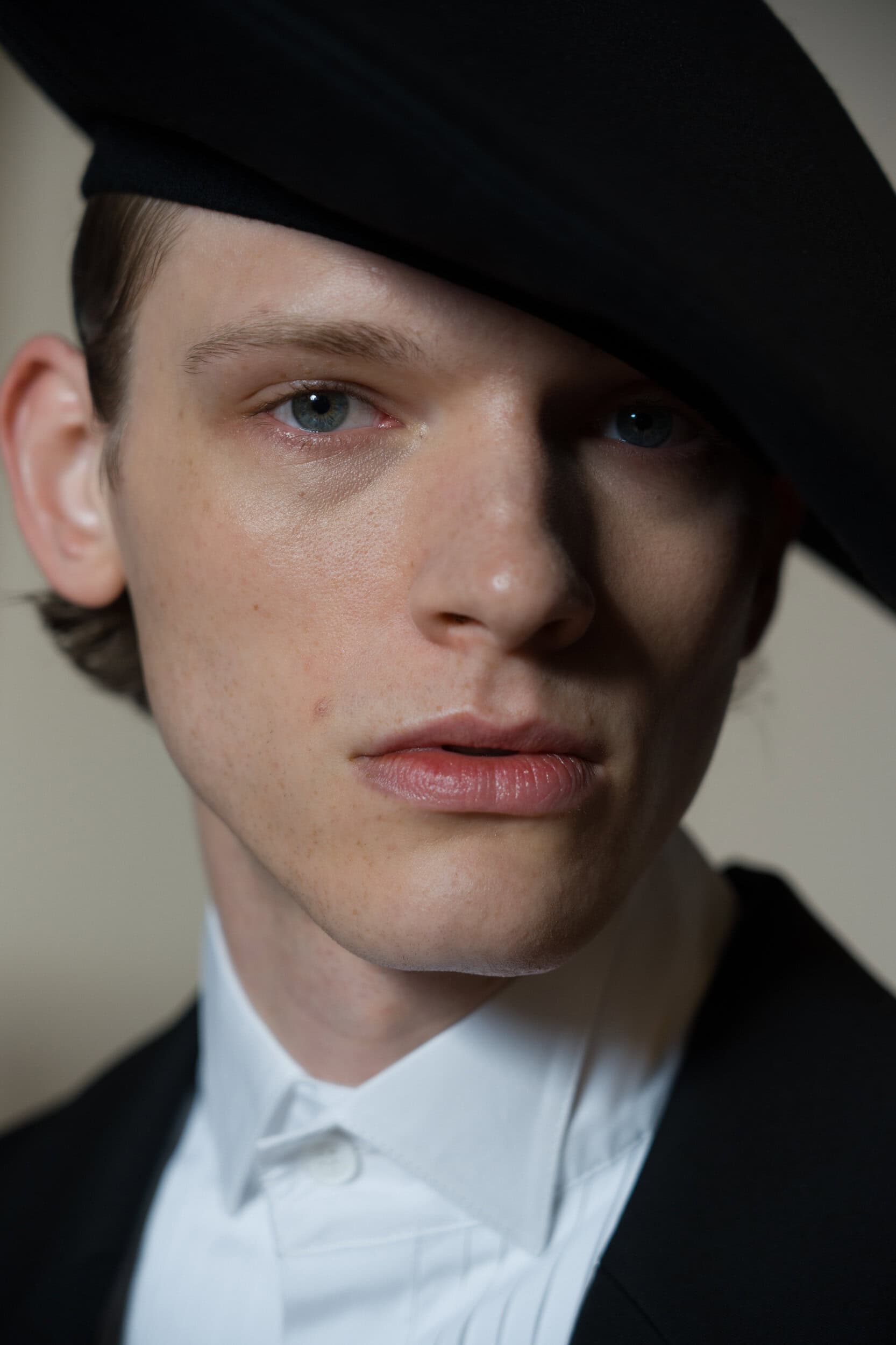 Juun J Fall 2026 Men’s Fashion Show Backstage