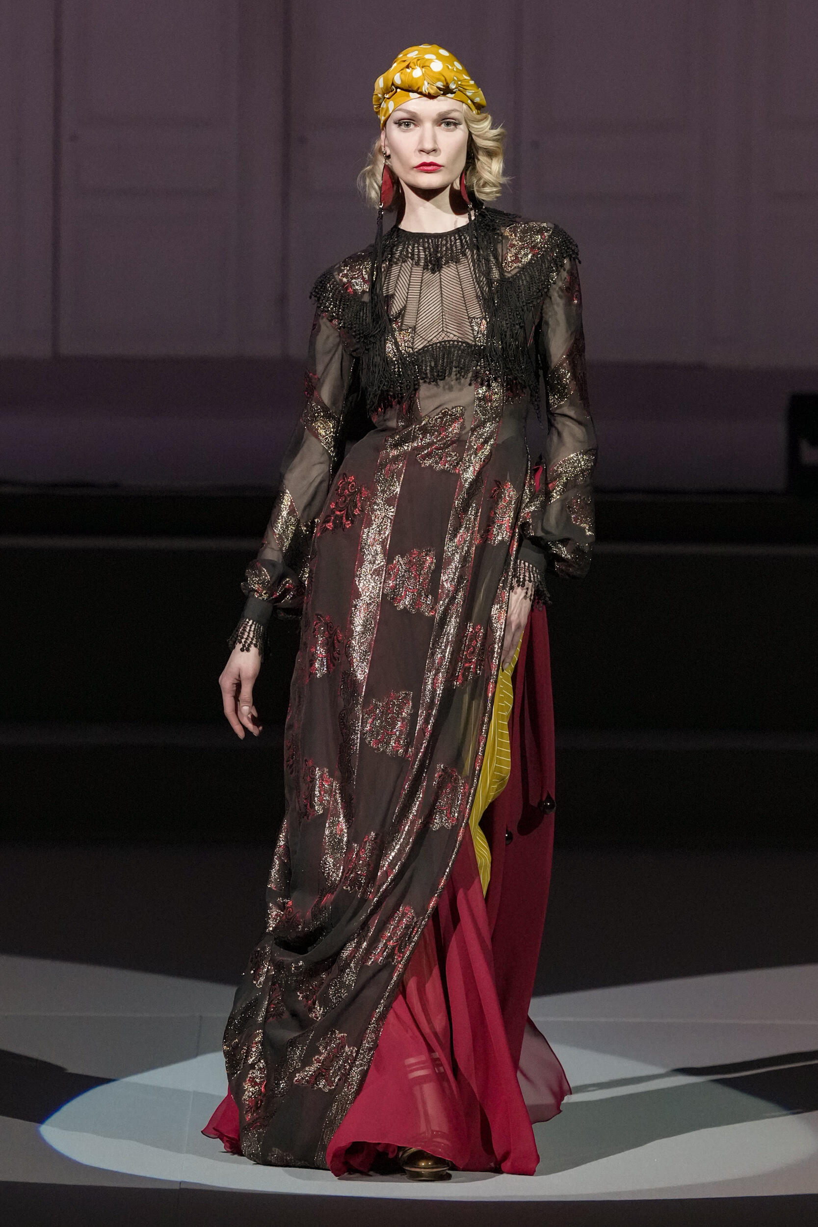 Julien Fournie Spring 2026 Couture Fashion Show