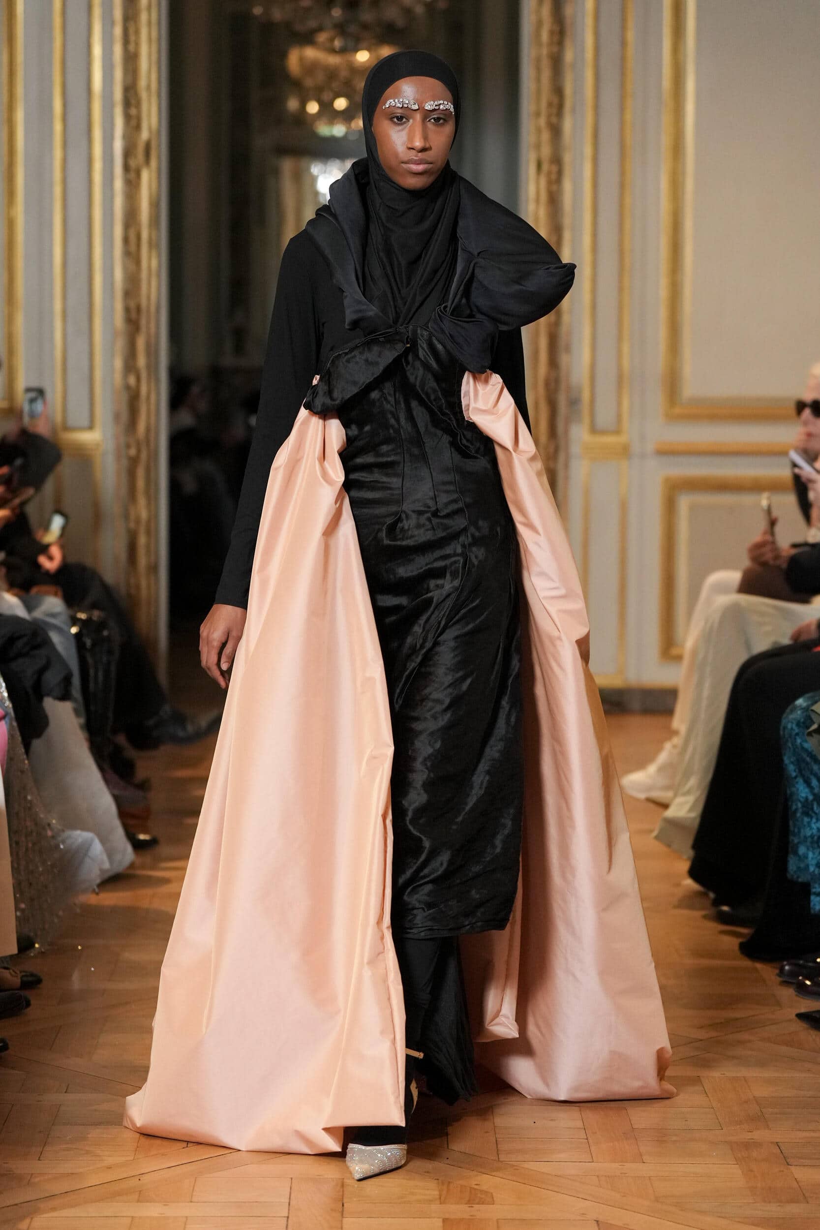 Peet Dullaert Spring 2026 Couture Fashion Show